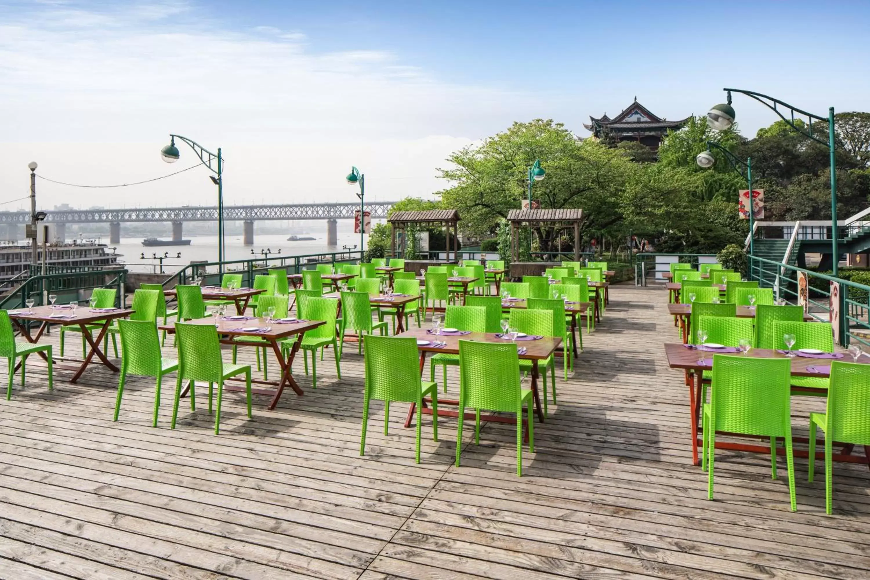 Restaurant/Places to Eat in Holiday Inn Wuhan Riverside, an IHG Hotel