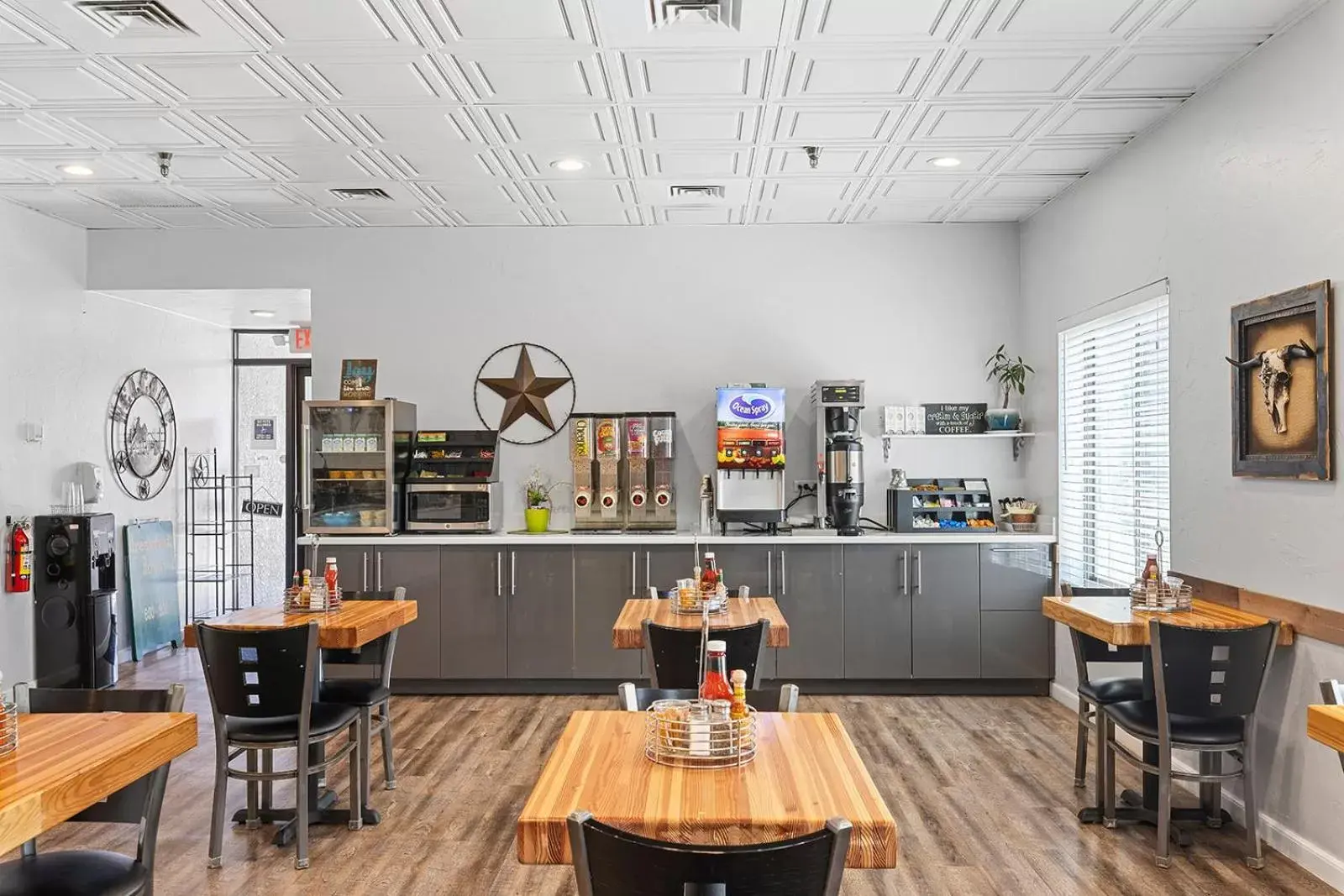 Breakfast in GreenTree Inn Prescott Valley Breakfast in GreenTree Inn Prescott Valley