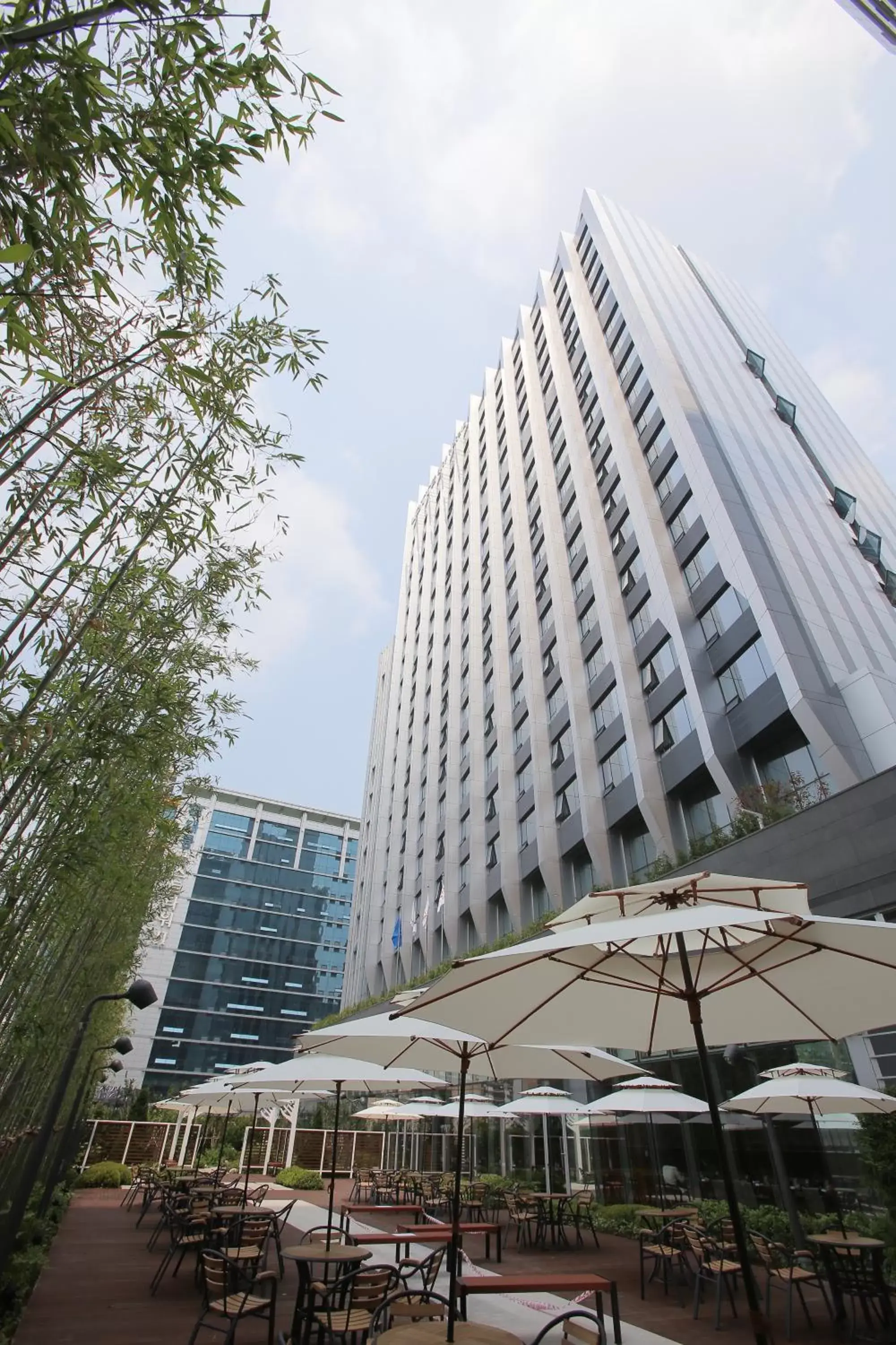 Restaurant/places to eat, Property Building in LOTTE City Hotel Guro