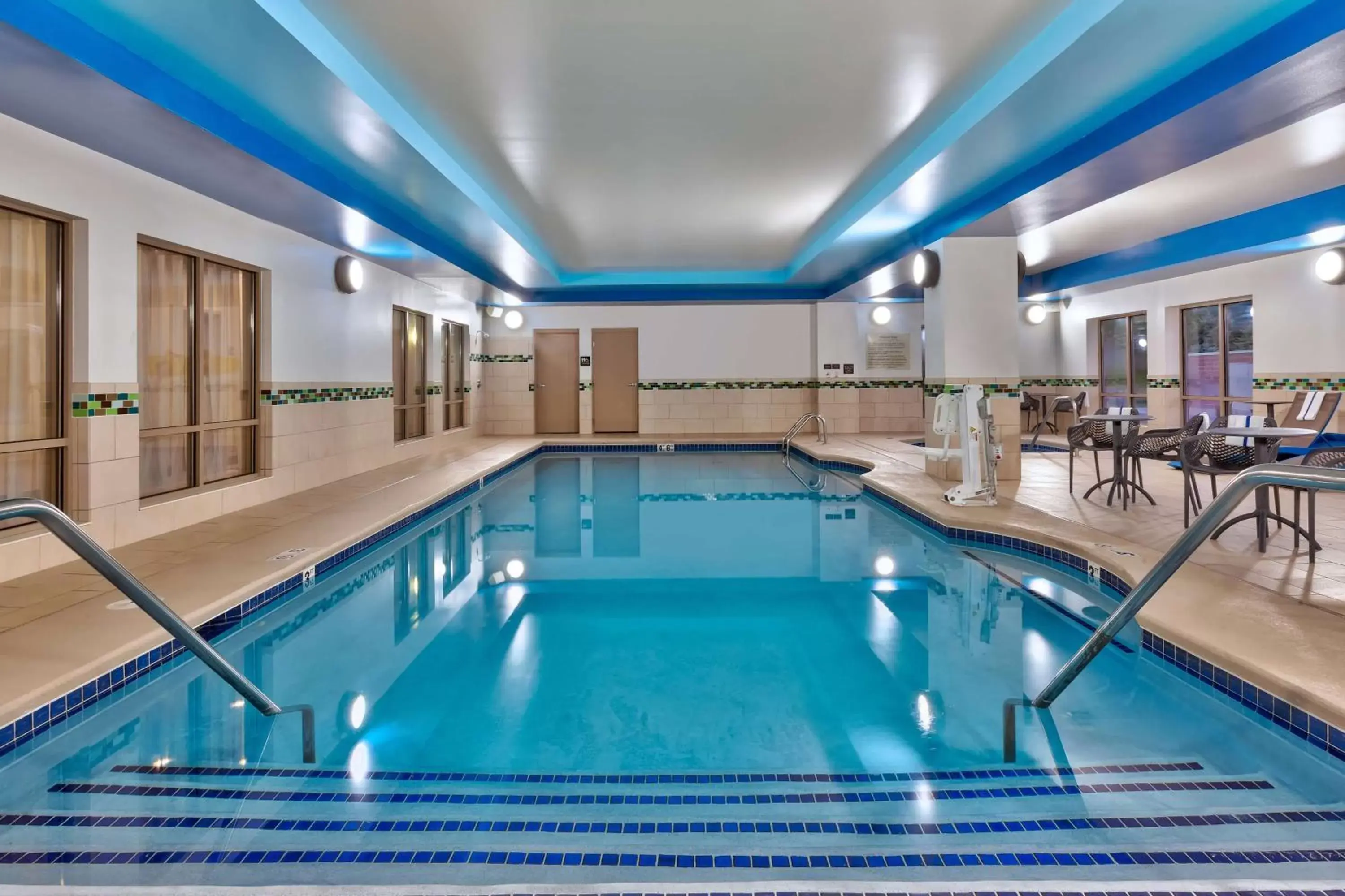 Pool view, Swimming Pool in Hampton Inn and Suites Flint/Grand Blanc