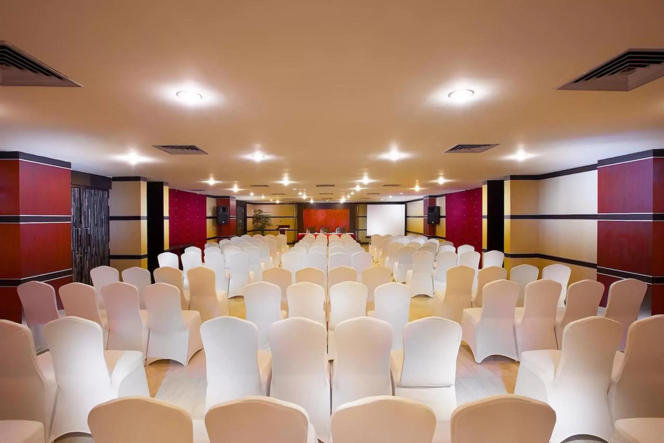 Banquet/Function facilities in Lion Hotel & Plaza