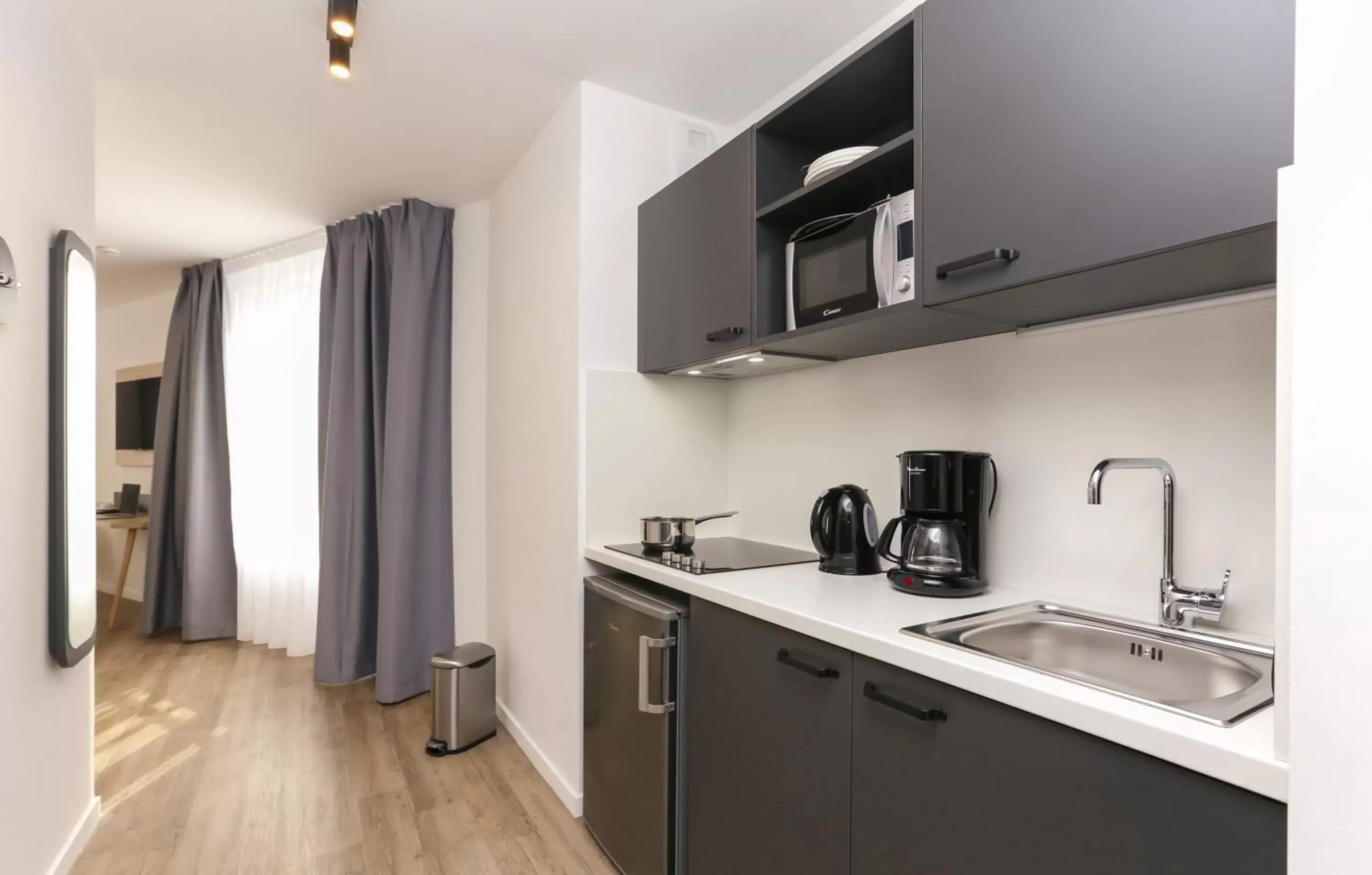 Kitchen or kitchenette, Kitchen/Kitchenette in Odalys City Angers Centre Gare