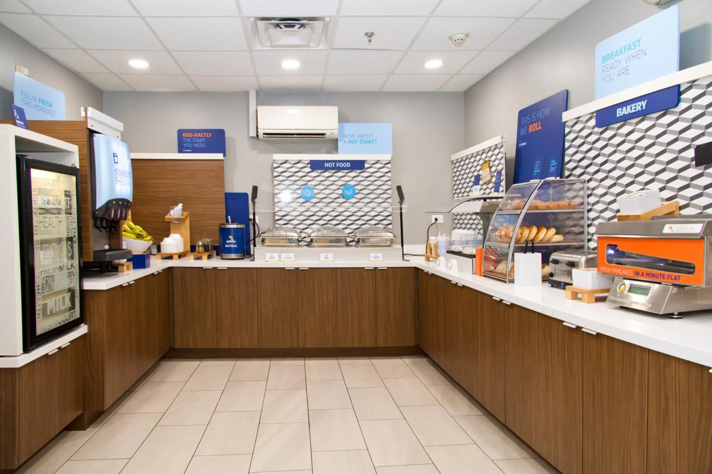 Breakfast in Holiday Inn Express & Suites Sacramento NE Cal Expo by IHG