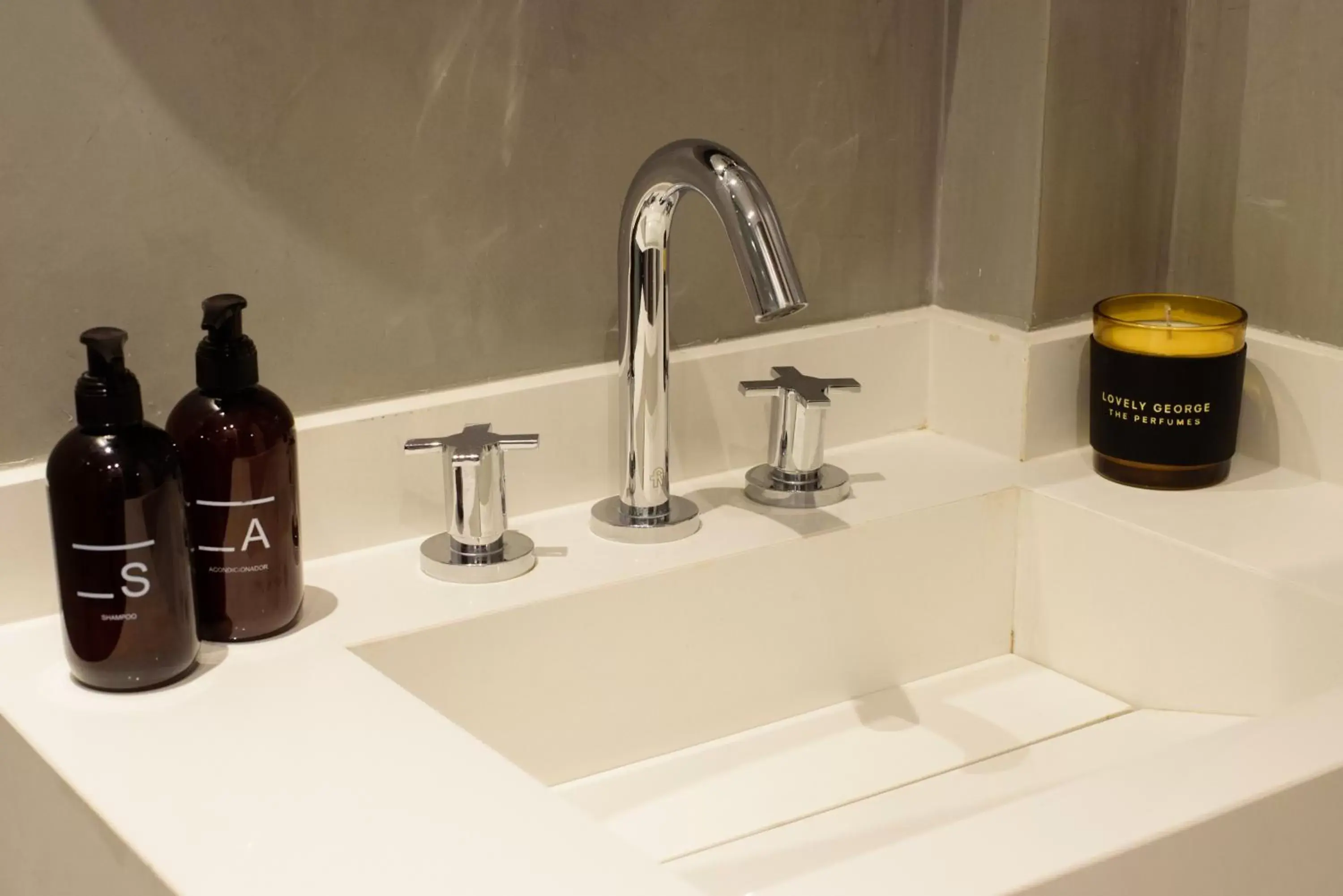 Bathroom in SuMa Recoleta Hotel