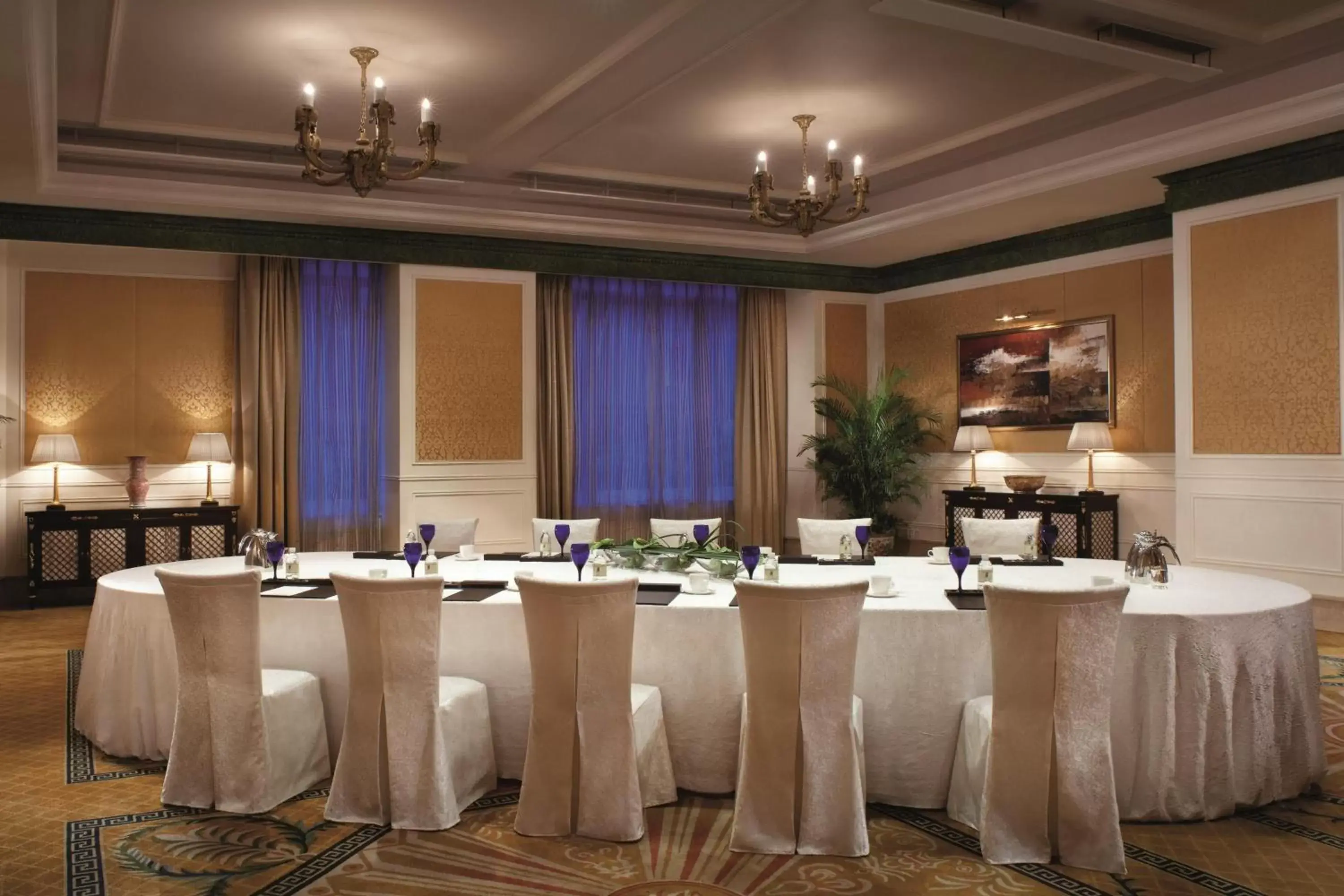 Meeting/conference room in The Ritz-Carlton, Guangzhou