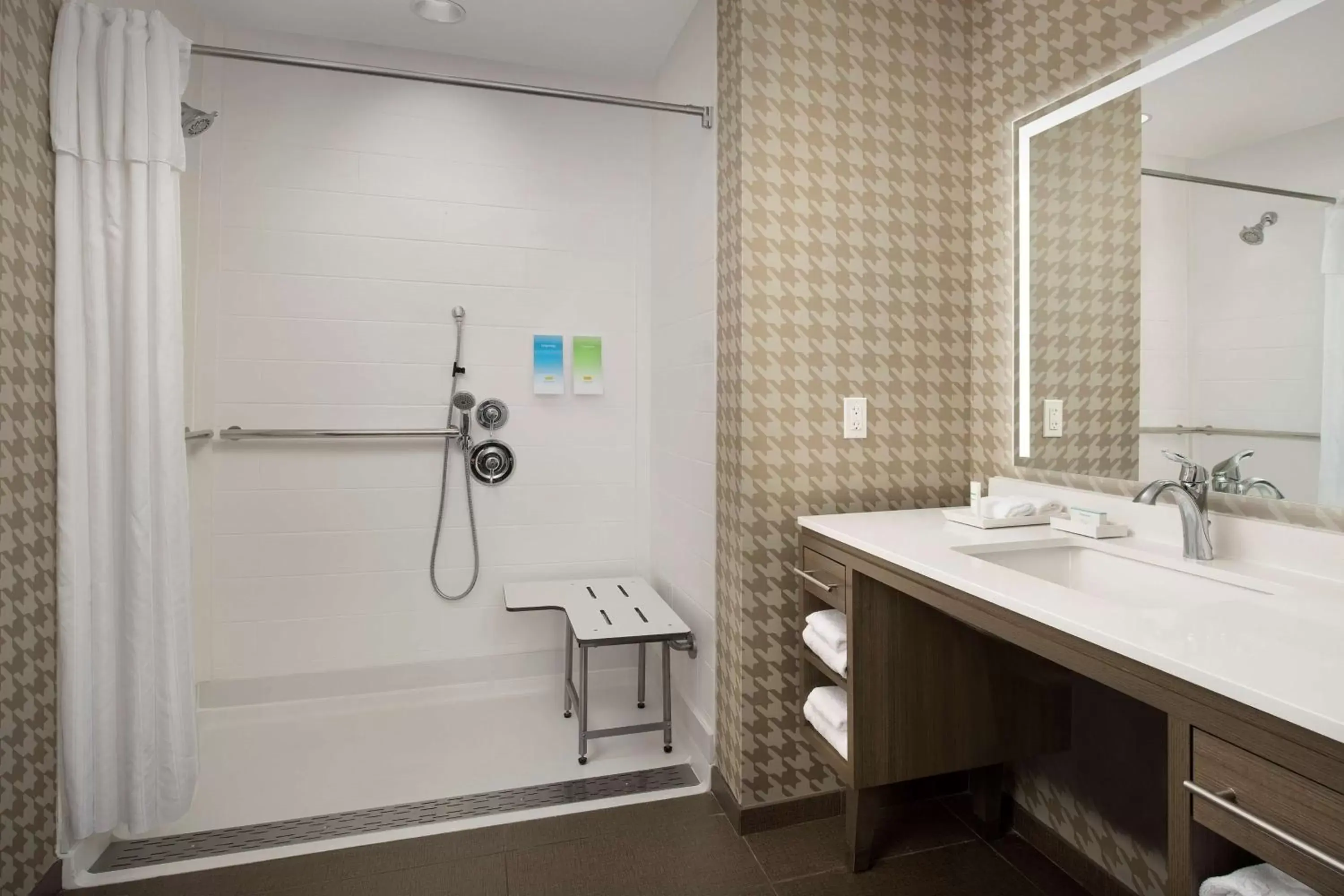 Bathroom in Home2 Suites By Hilton Clovis Fresno Airport