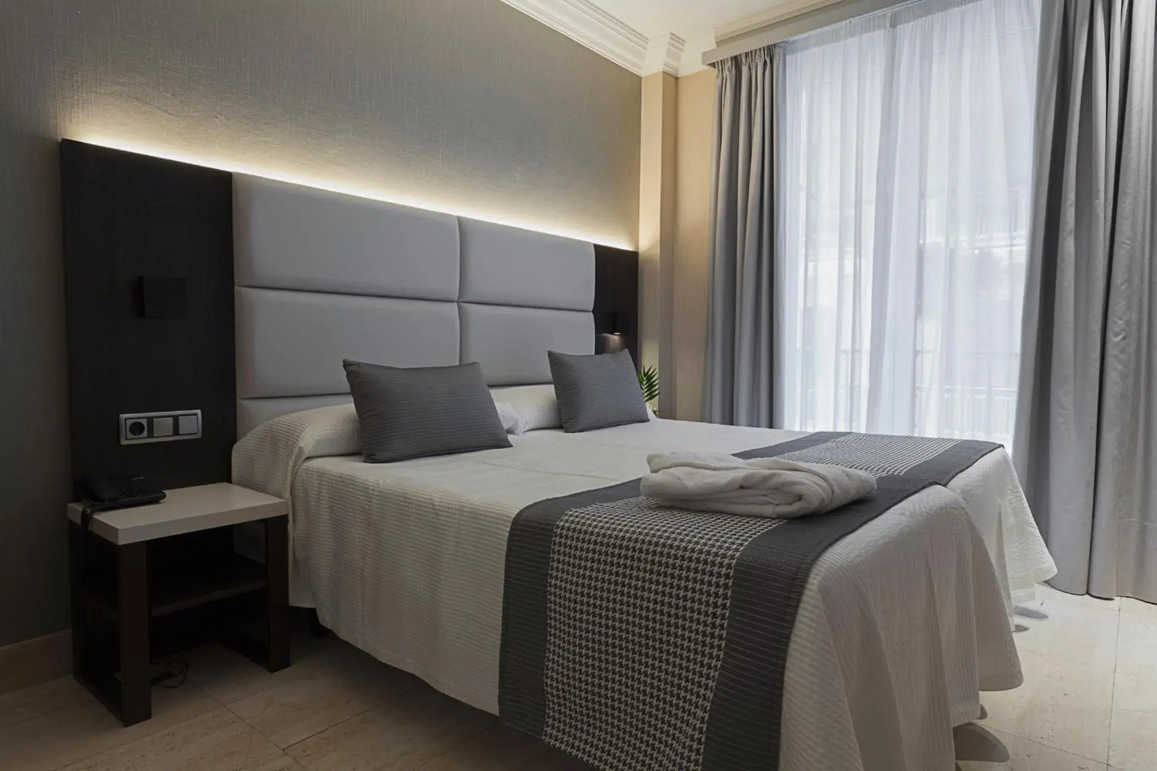 Bedroom, Bed in Sercotel Europa