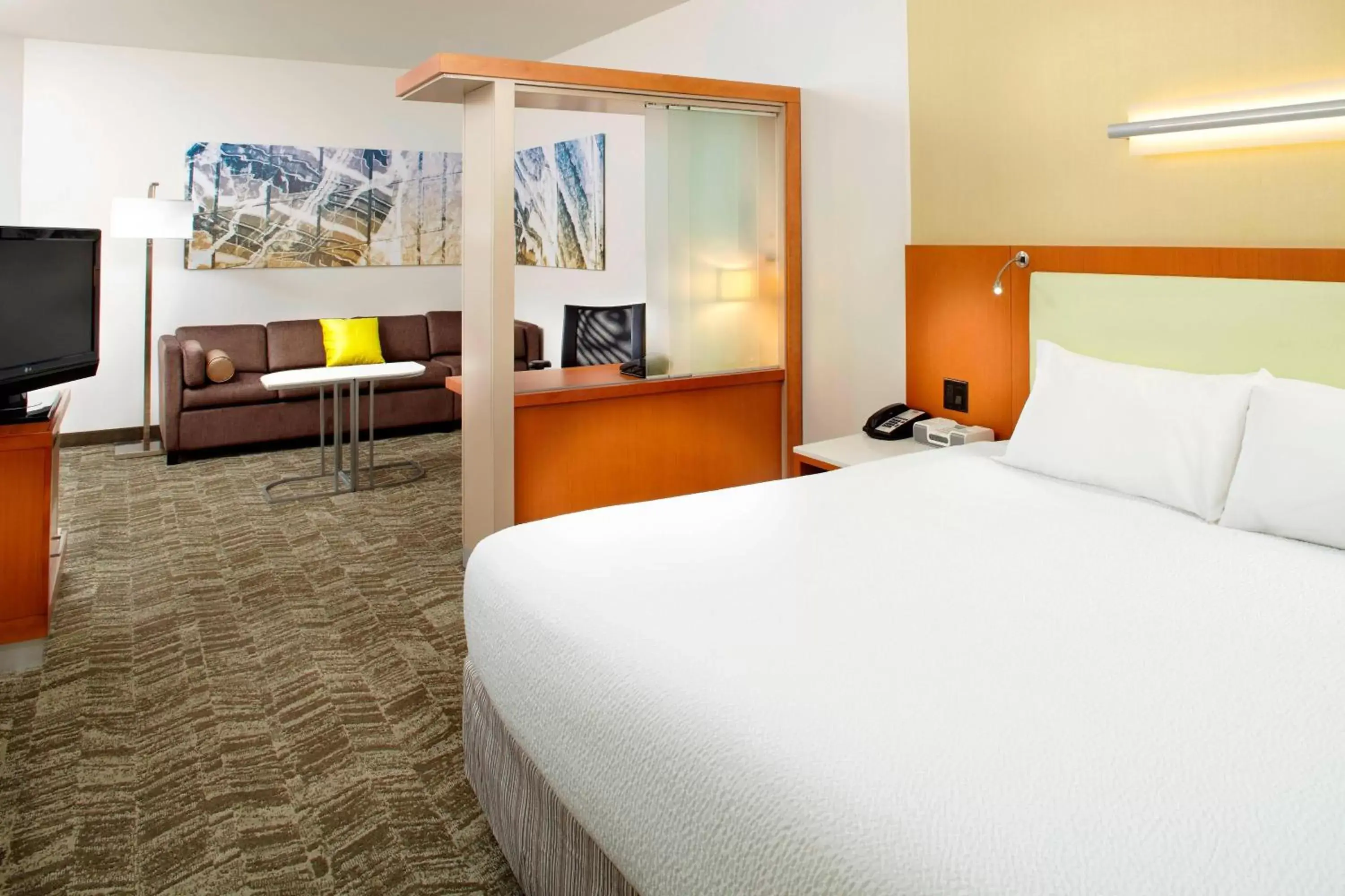 Photo of the whole room, Bed in SpringHill Suites by Marriott Chicago Waukegan/Gurnee