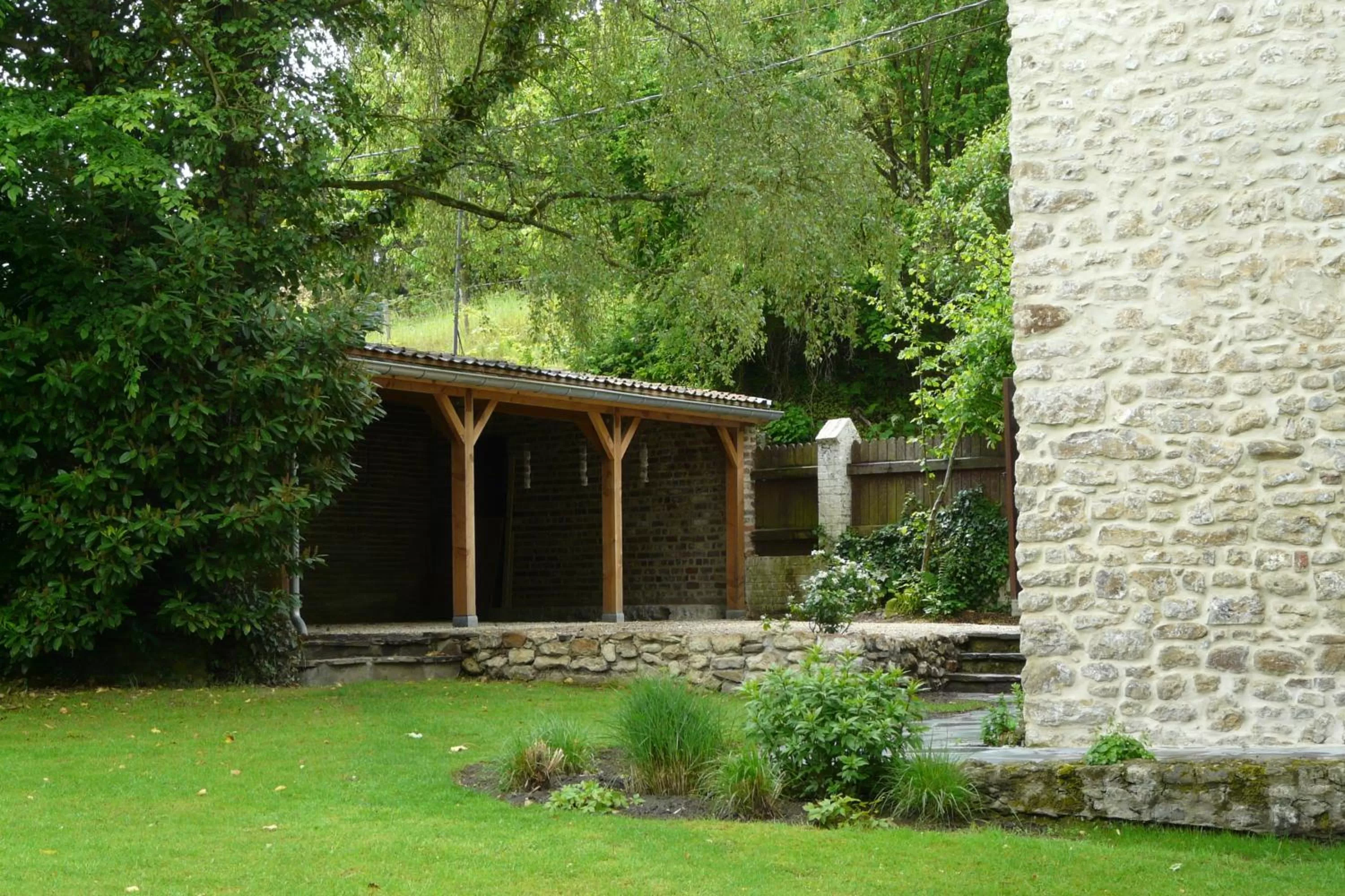 Property building in B&B Le Valangré