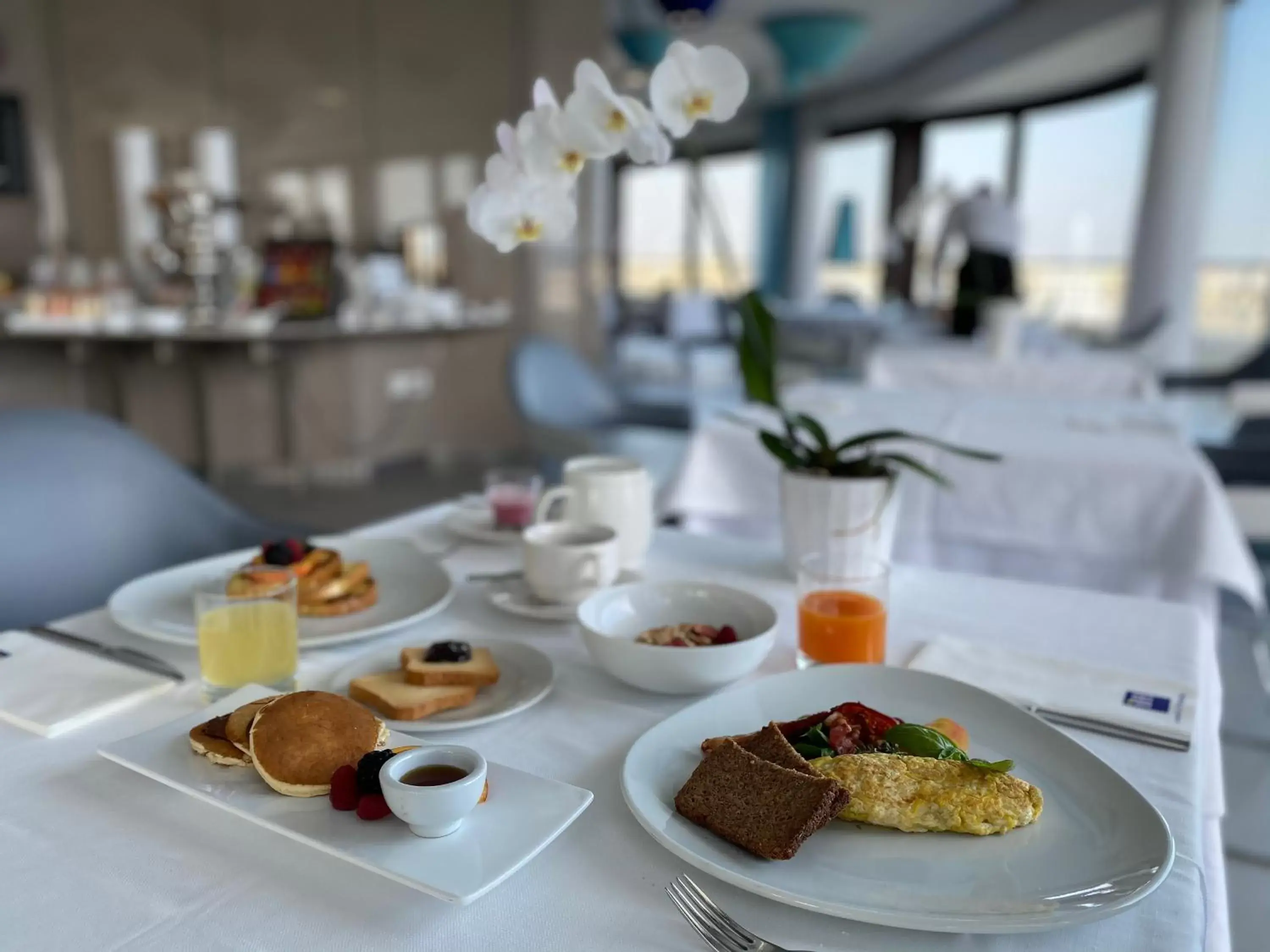 Continental breakfast in iH Grande Albergo Delle Nazioni