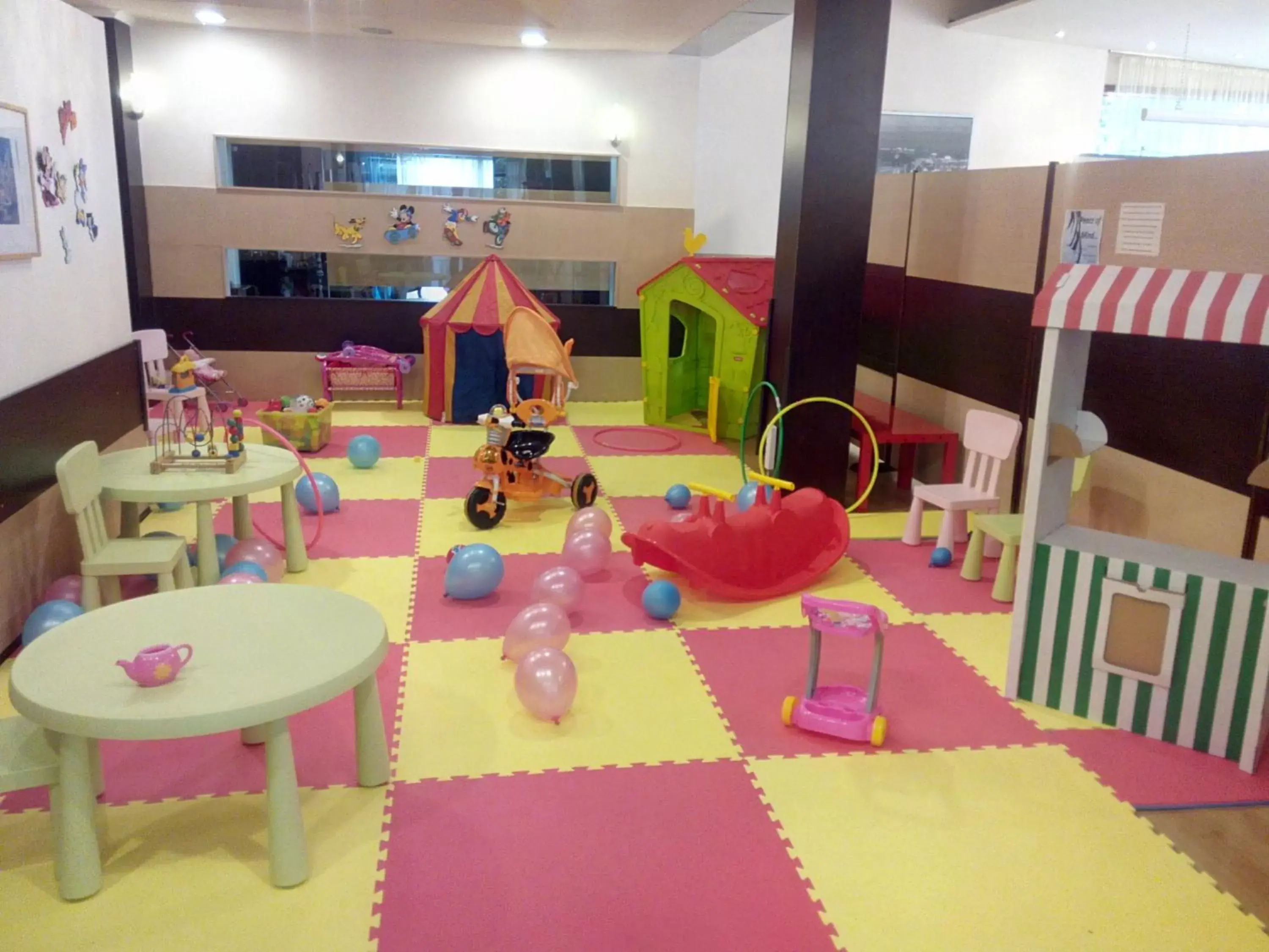 Children play ground, Kid's Club in Four Seasons Hotel