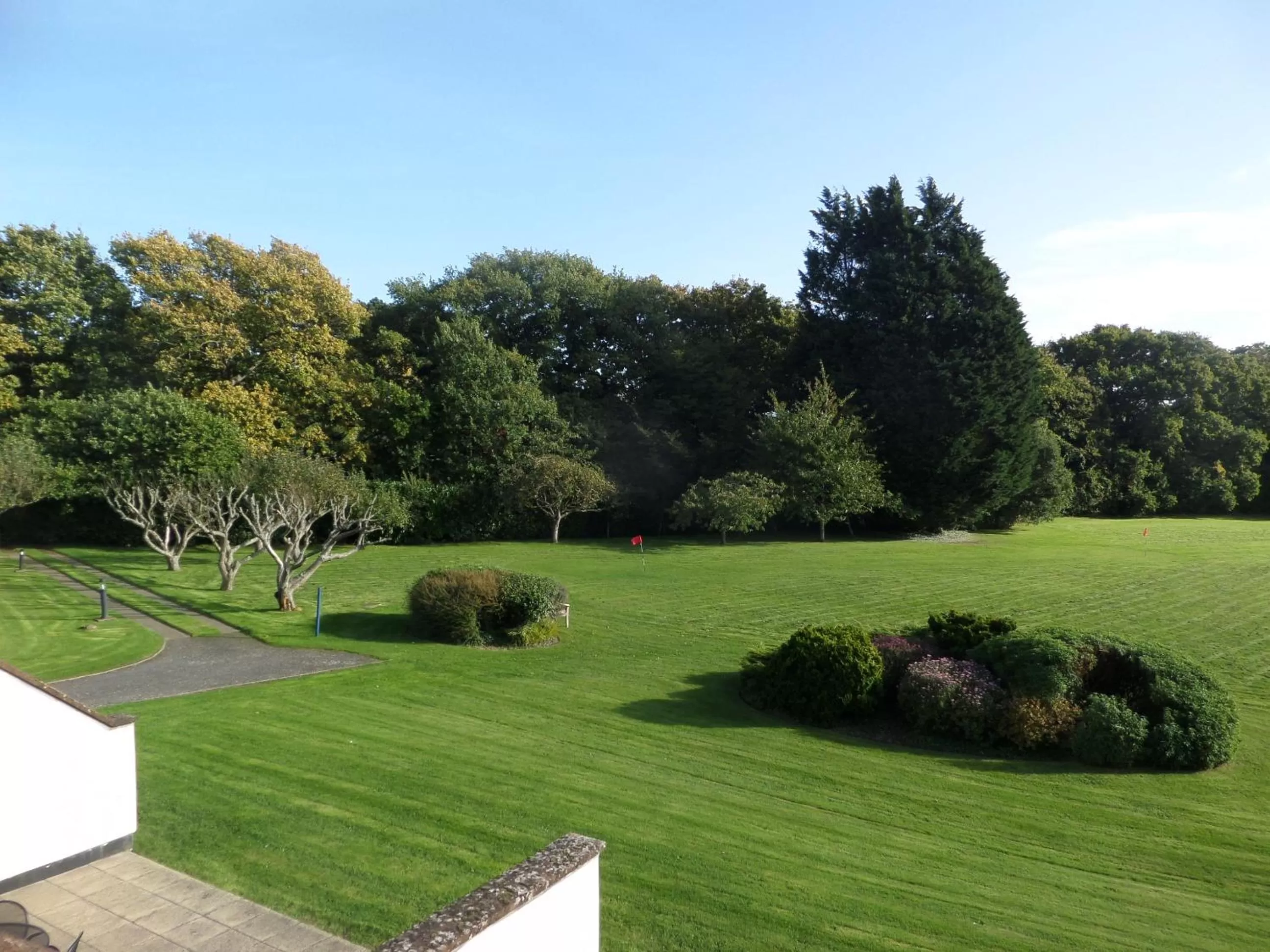 Macdonald Elmers Court Resort