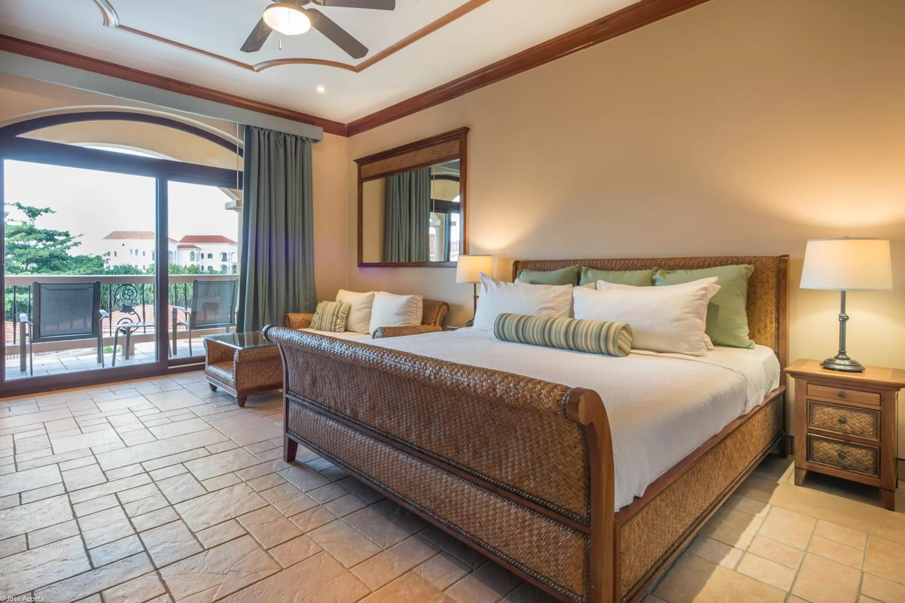 Bedroom, Bed in Coco Beach Resort