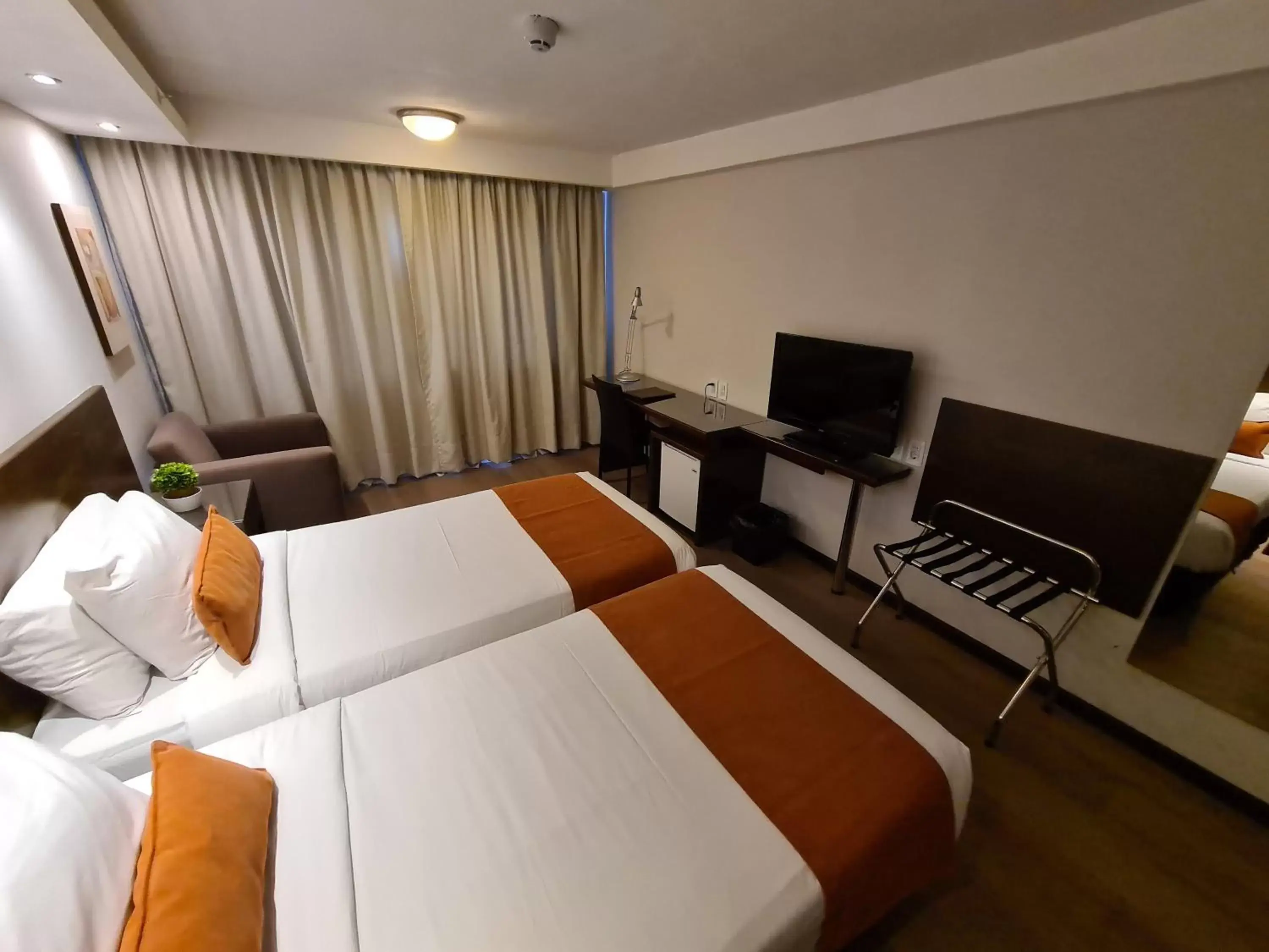 TV and multimedia, Bed in Crystal Tower TV and multimedia, Bed in Crystal Tower