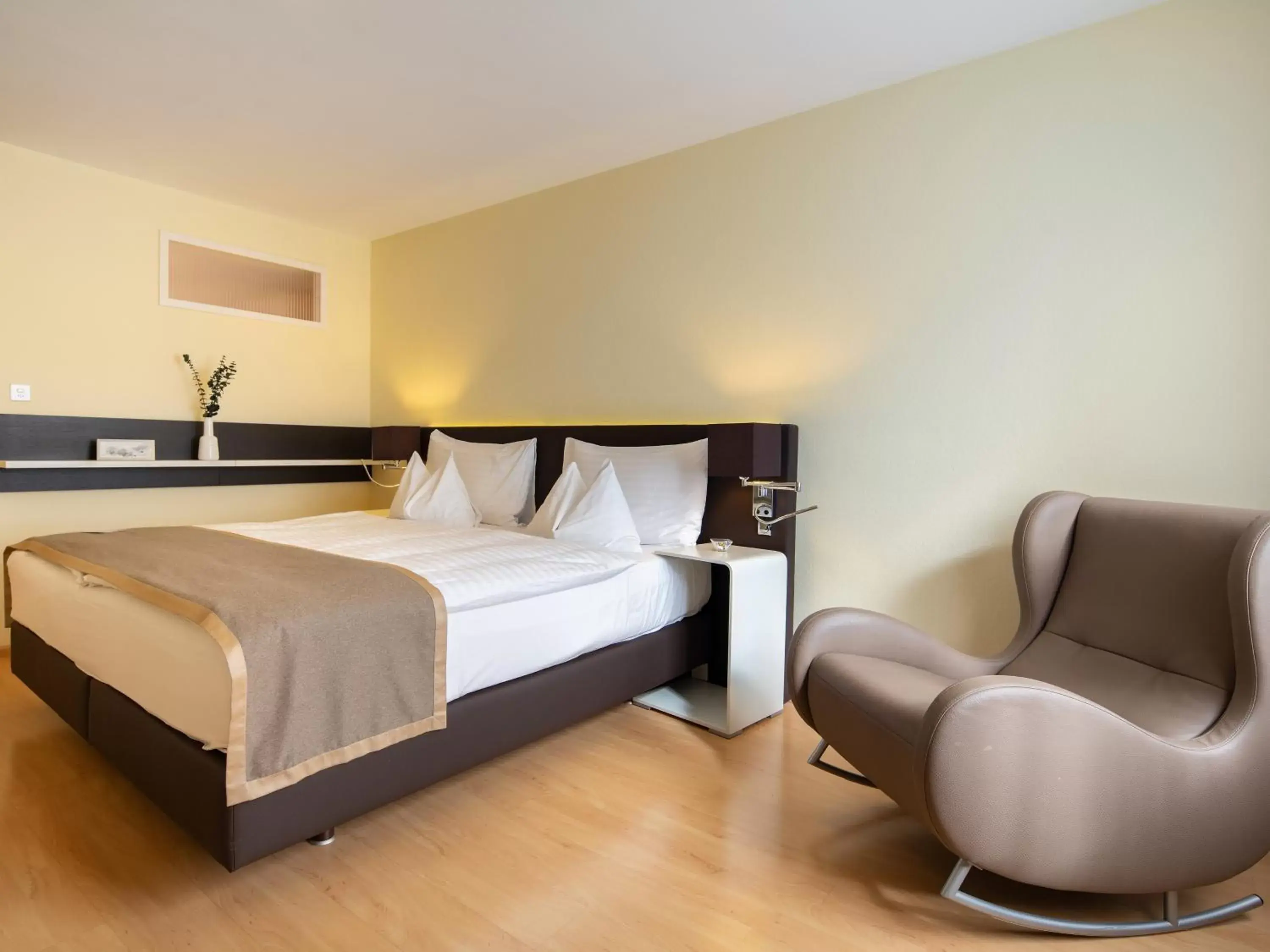 Photo of the whole room, Bed in Hotel Spalentor - Ihr sympathisches Stadthotel