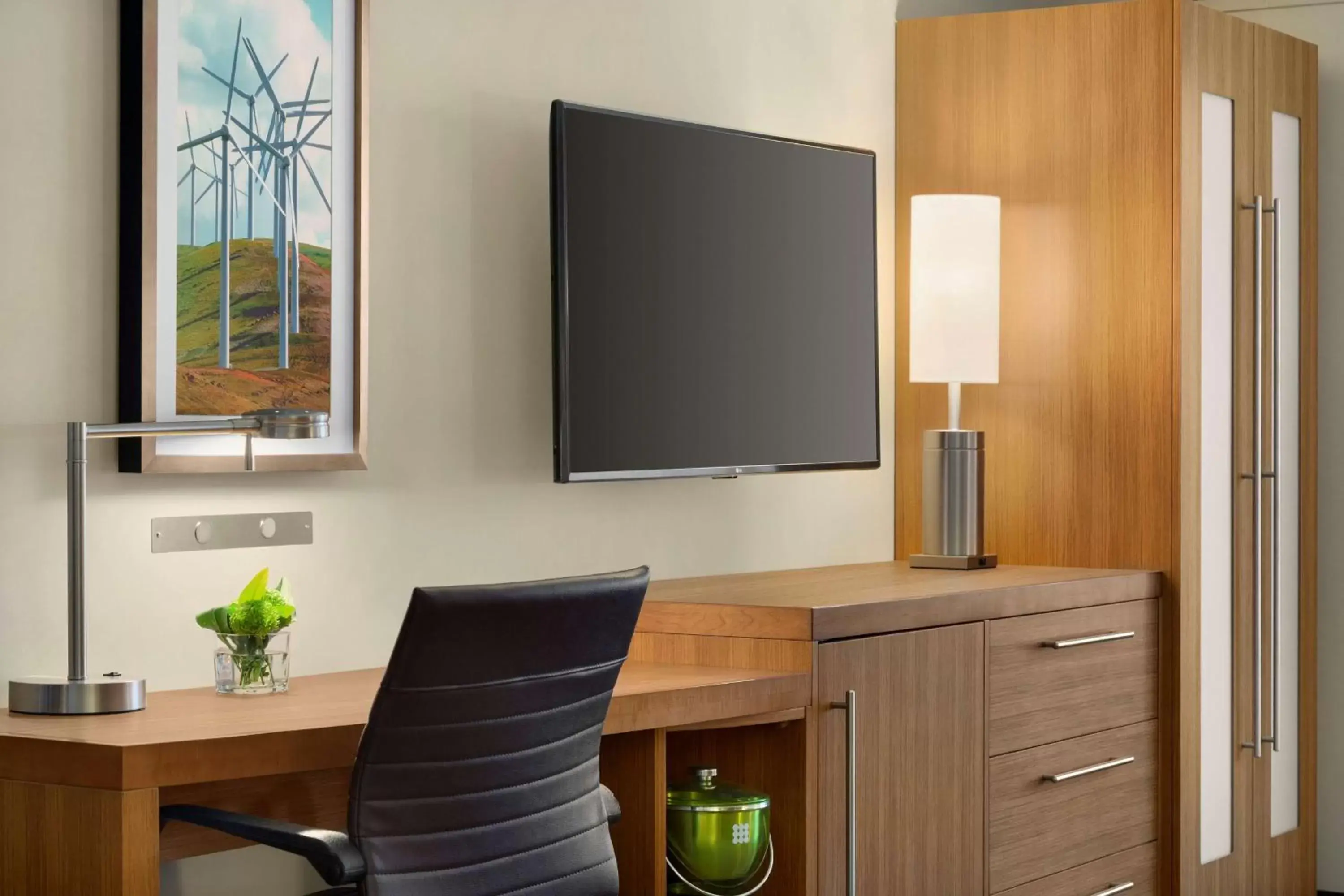 Photo of the whole room in Hyatt Place Vacaville Photo of the whole room in Hyatt Place Vacaville