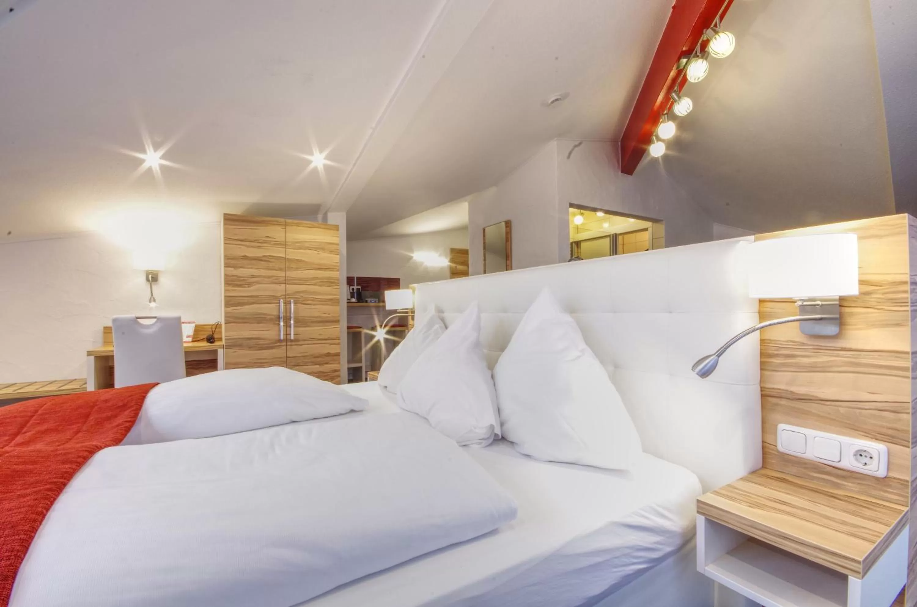 Bedroom, Bed in Hotel Jakob