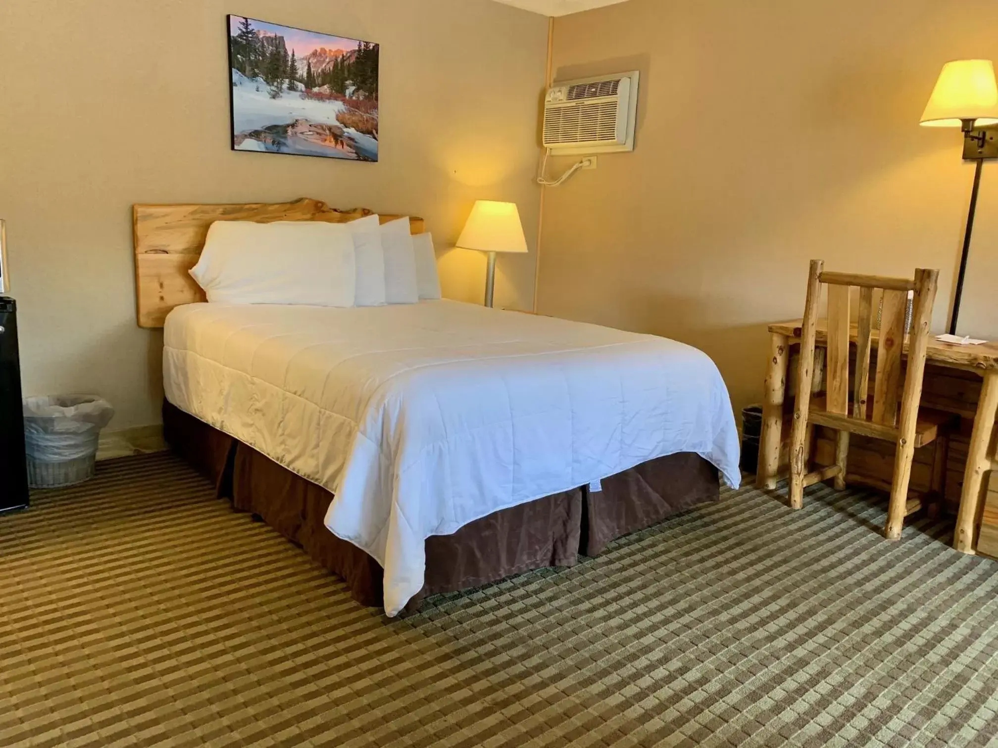 Photo of the whole room, Bed in Hotel Estes Photo of the whole room, Bed in Hotel Estes