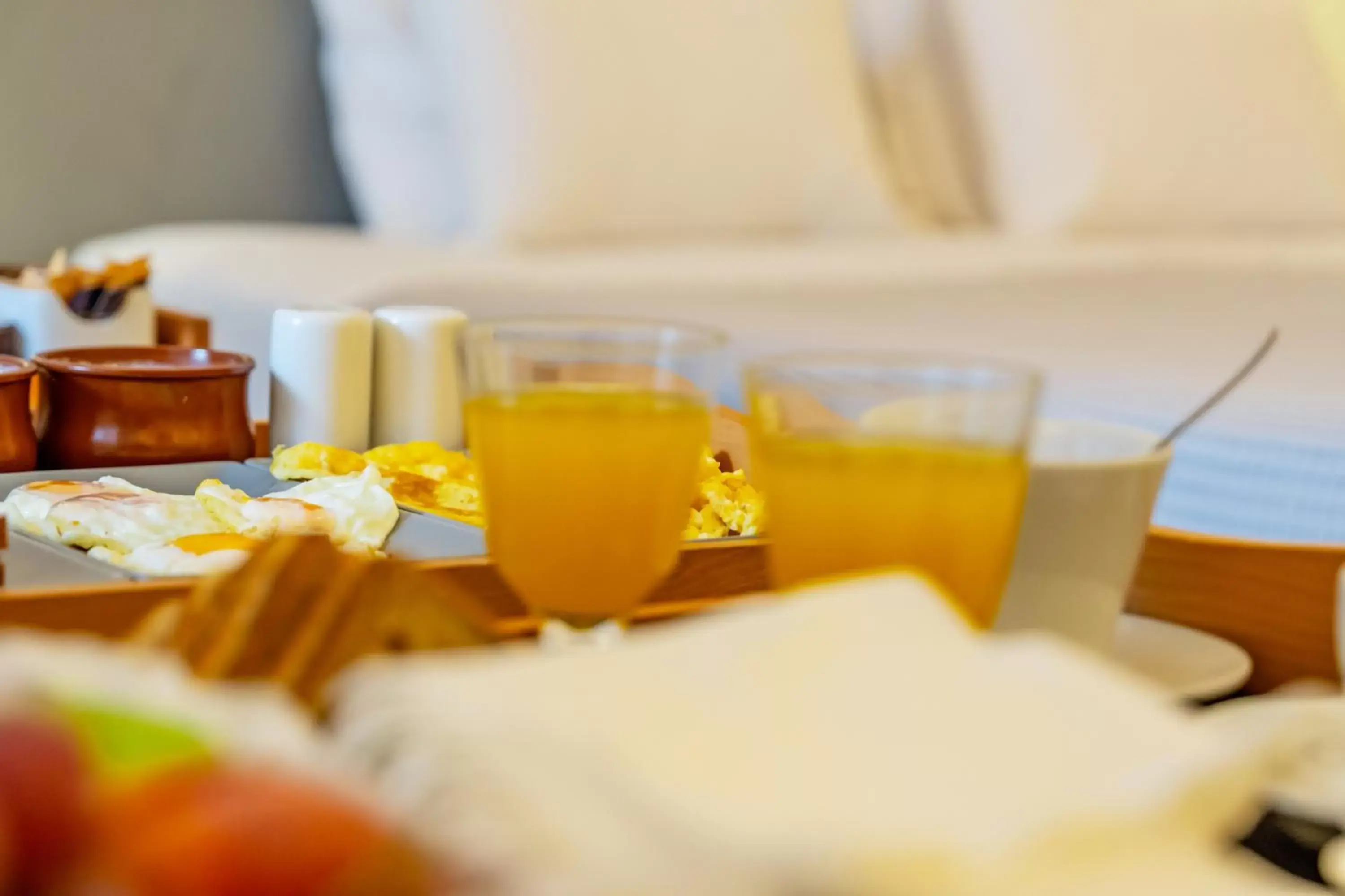 Breakfast in Central Fira Suites