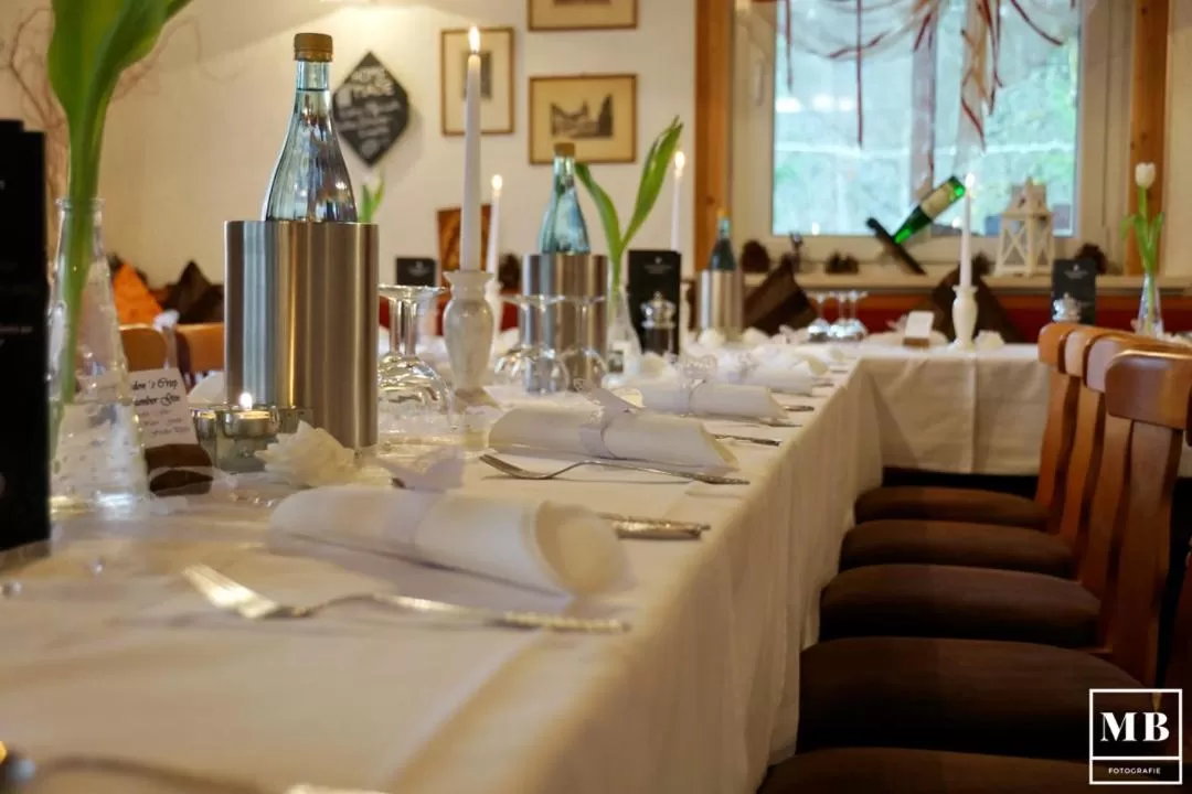 Restaurant/places to eat in Pension Waldschlösschen