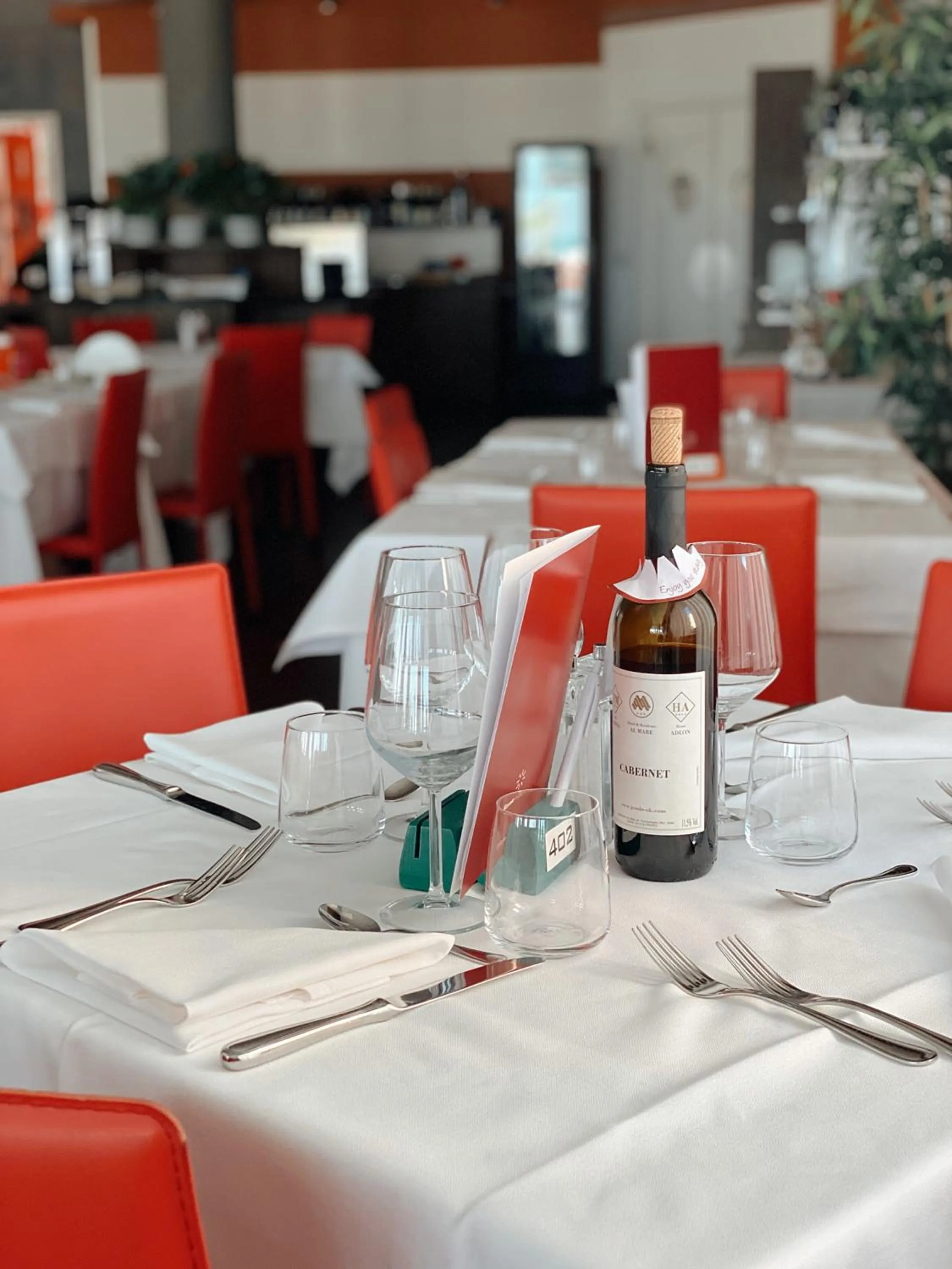 Restaurant/places to eat in Hotel Adlon