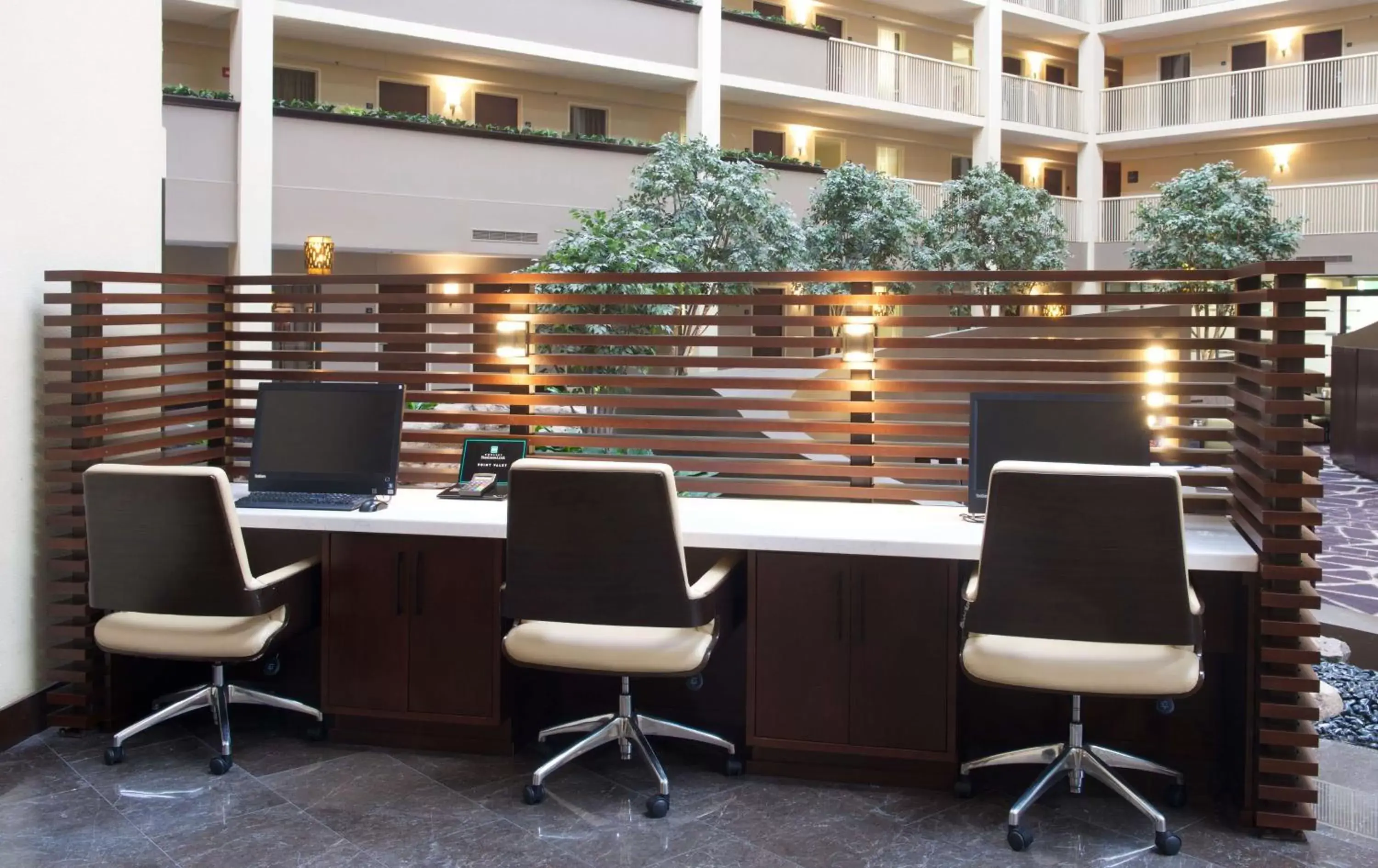 Business facilities in Embassy Suites by Hilton Philadelphia Airport