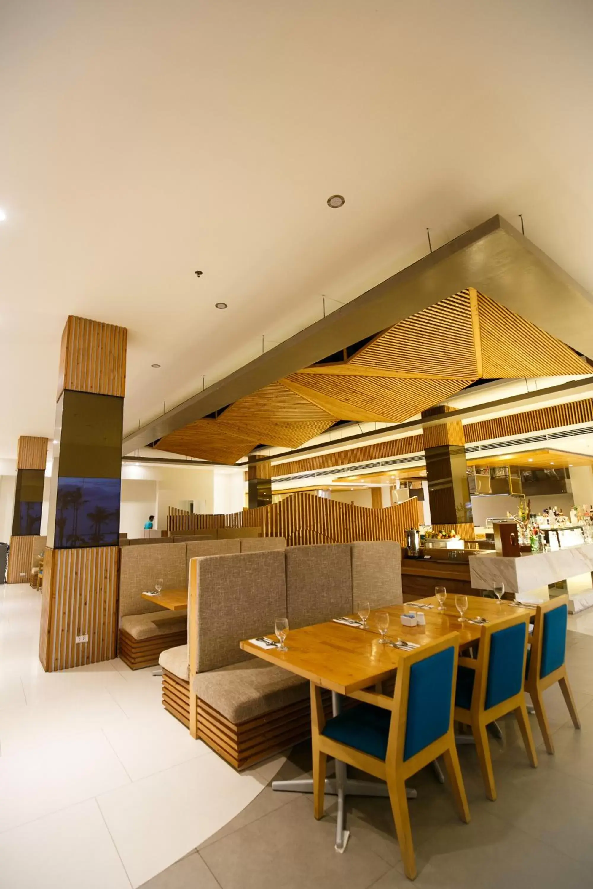 Restaurant/places to eat in Solea Mactan Resort Restaurant/places to eat in Solea Mactan Resort