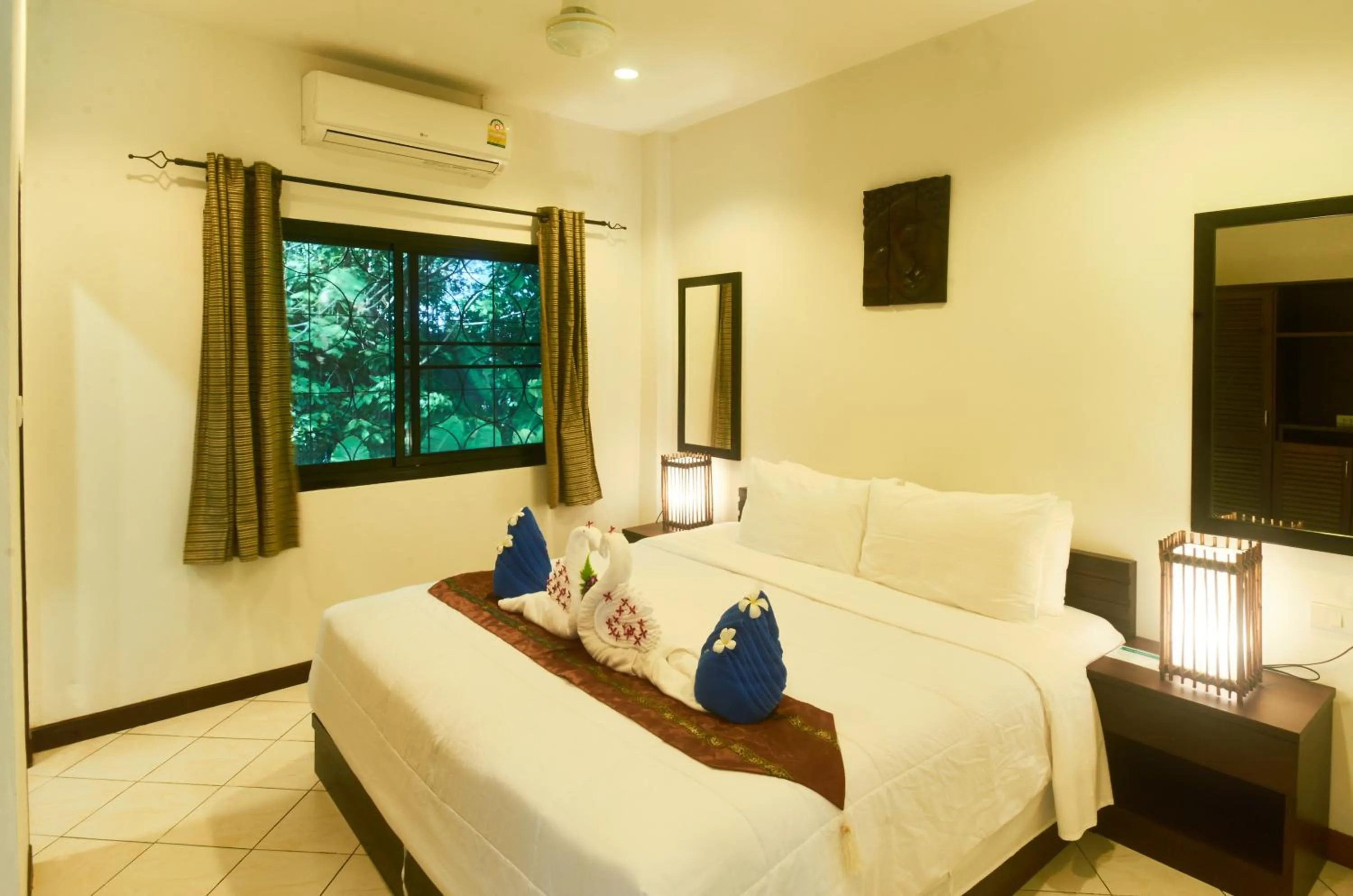 Bedroom, Bed in Phuket Riviera Villas Hotel