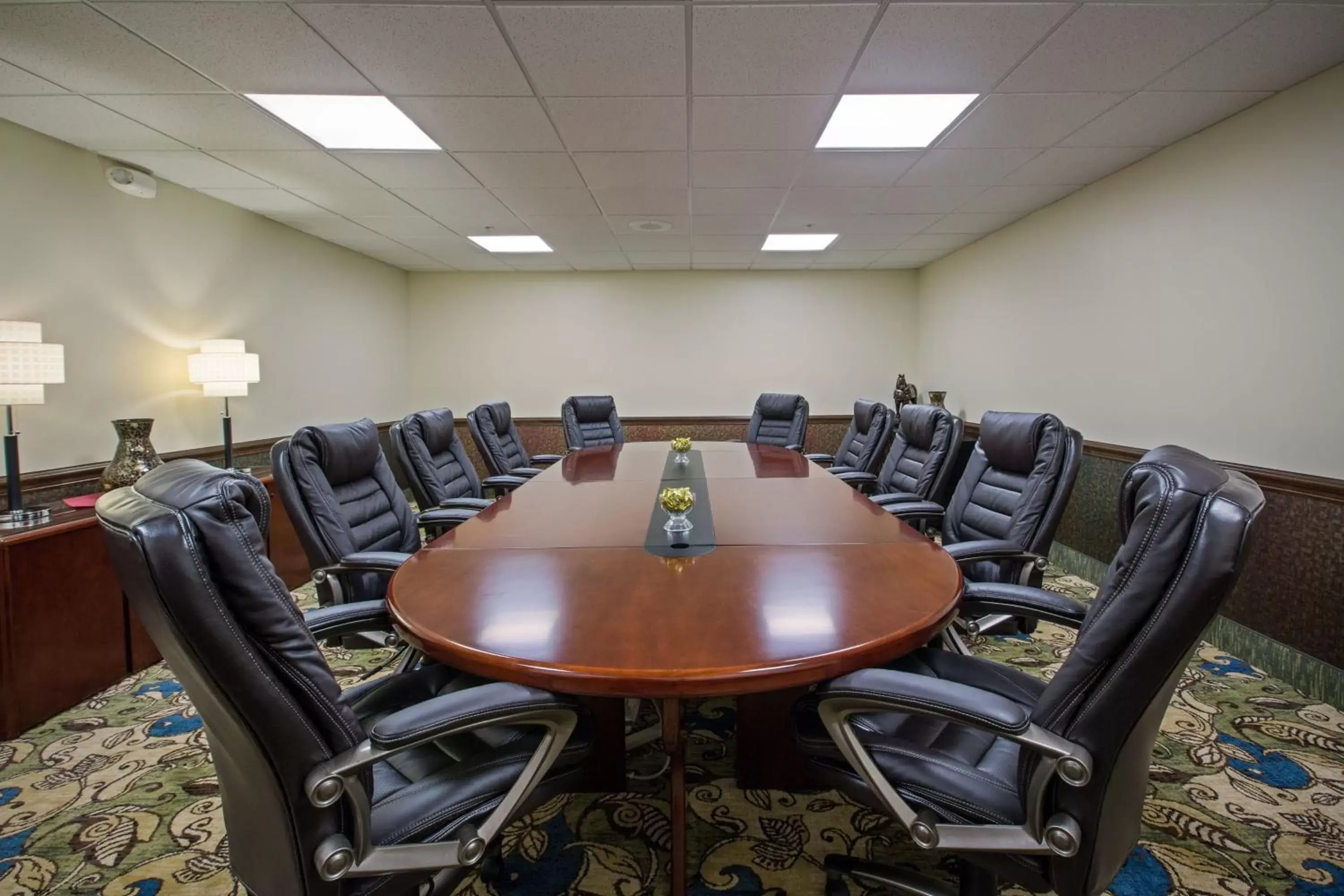 Meeting/conference room in Holiday Inn Express Meadville (I-79 Exit 147a), an IHG Hotel