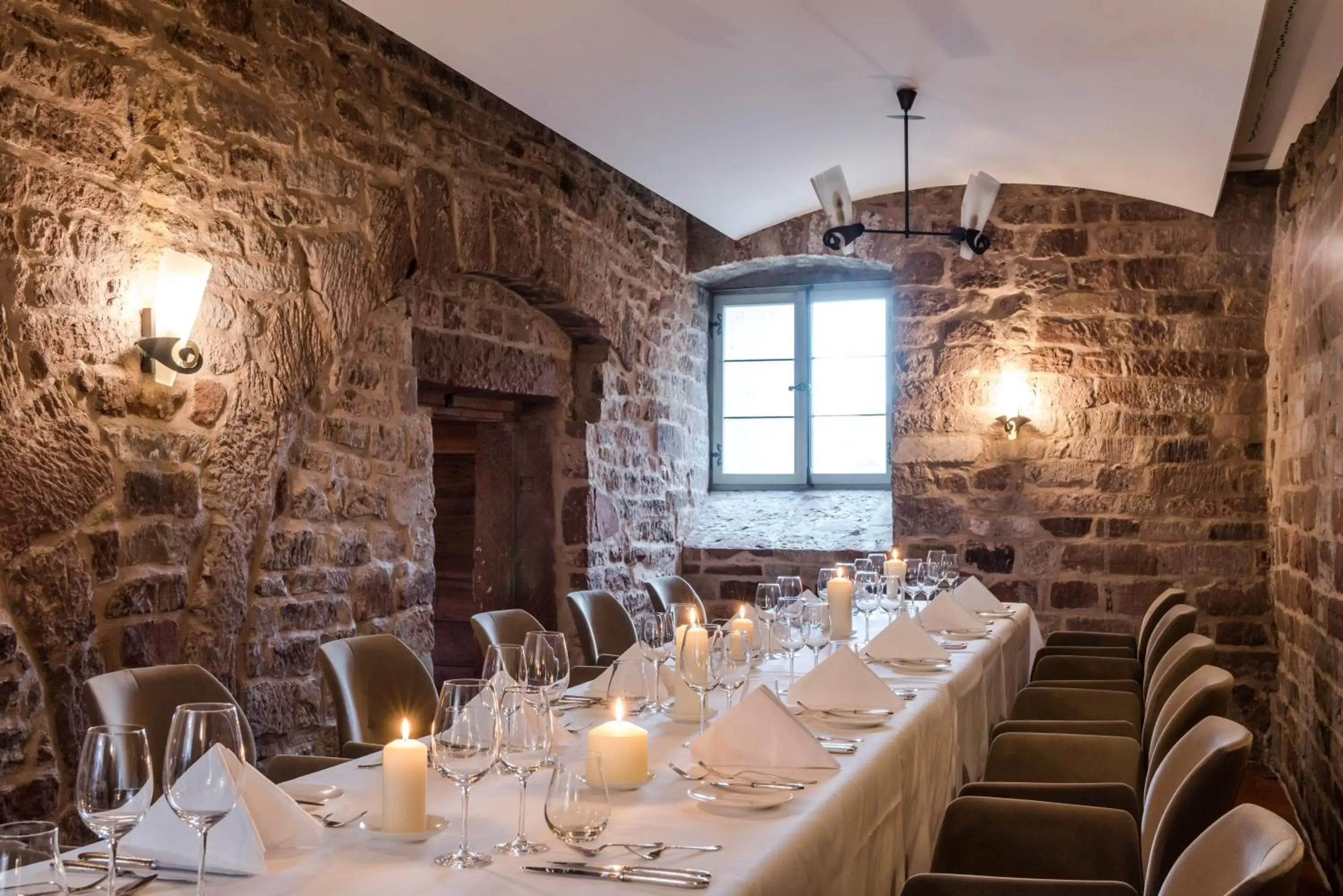 Restaurant/Places to Eat in Kloster Hornbach