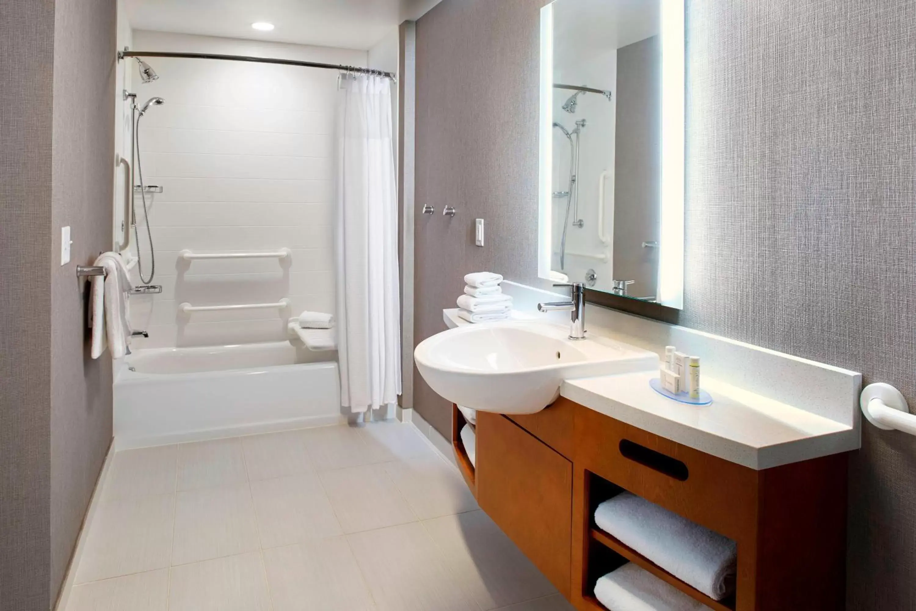 Bathroom in SpringHill Suites by Marriott Dayton Beavercreek