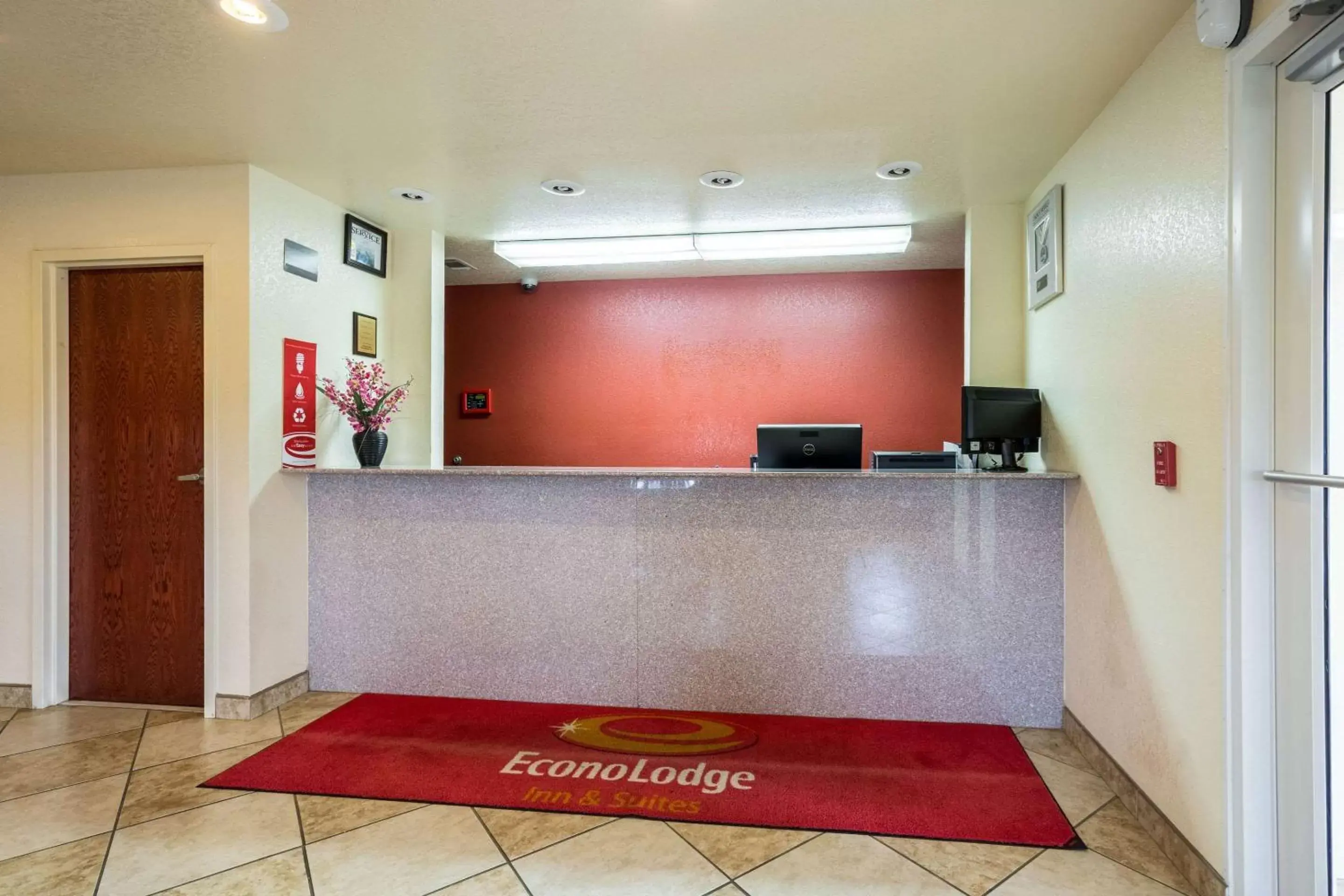 Lobby or reception, Lobby/Reception in Econo Lodge Inn & Suites Searcy