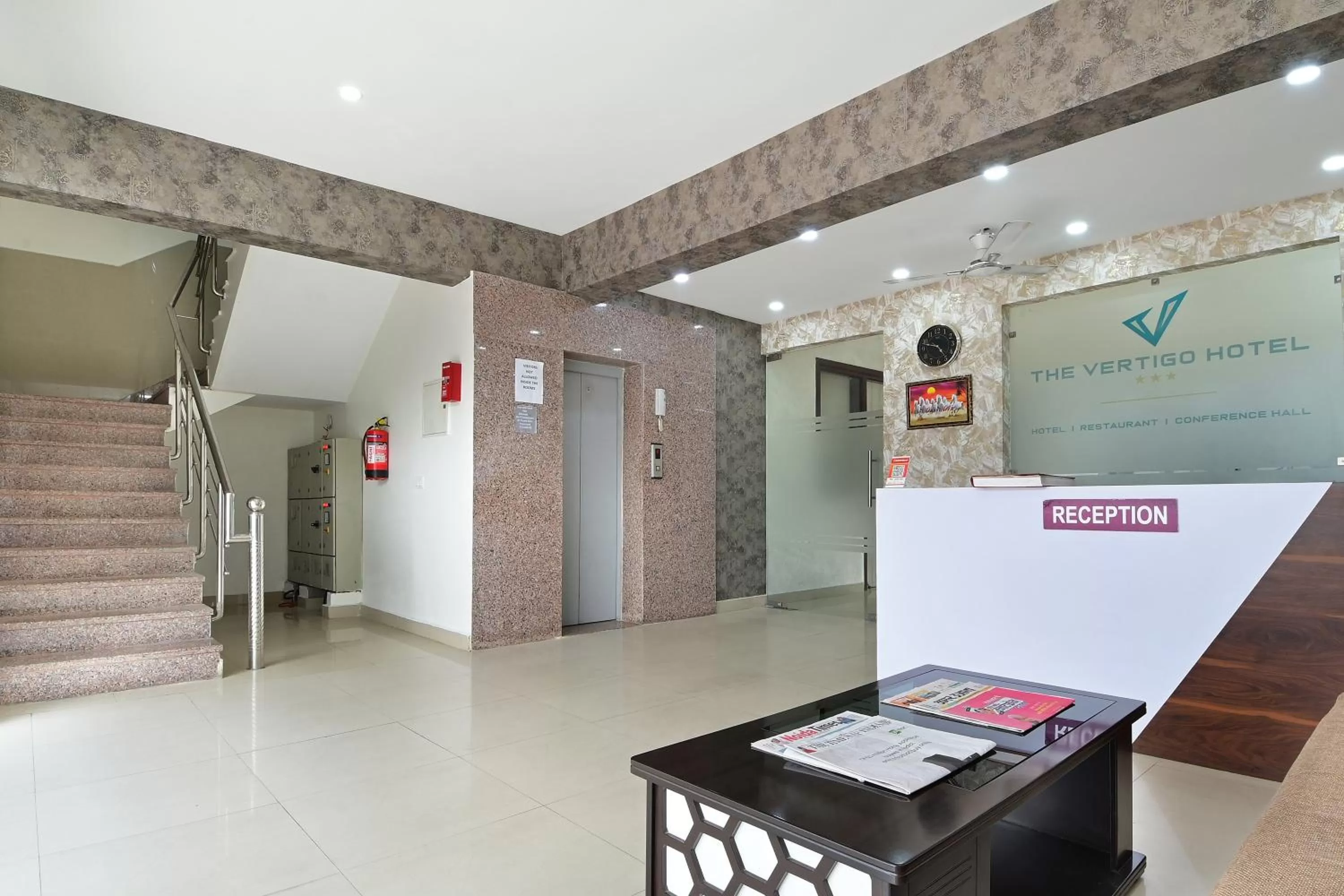 elevator, Lobby/Reception in The Vertigo