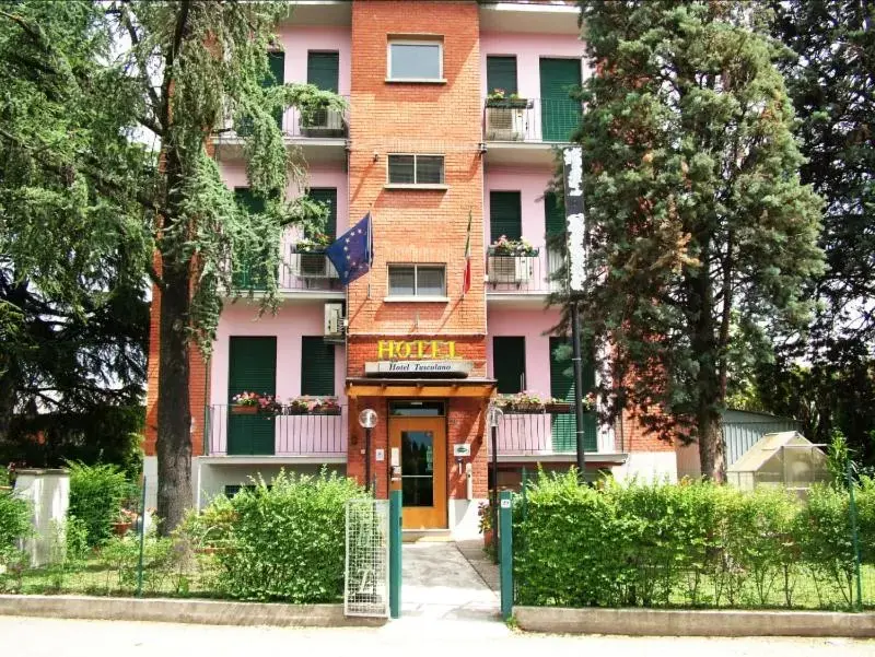 Facade/entrance, Property Building in Hotel Tuscolano