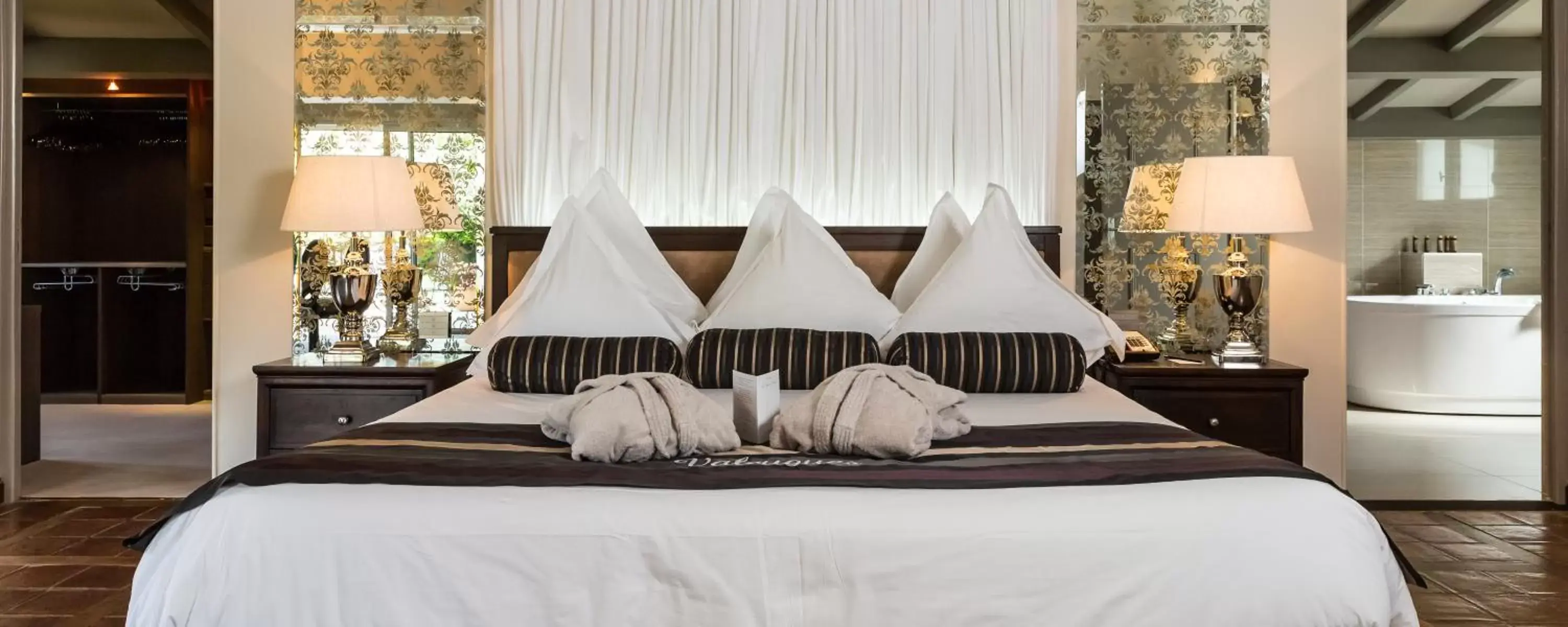 Bed in Le Vallon de Valrugues & Spa