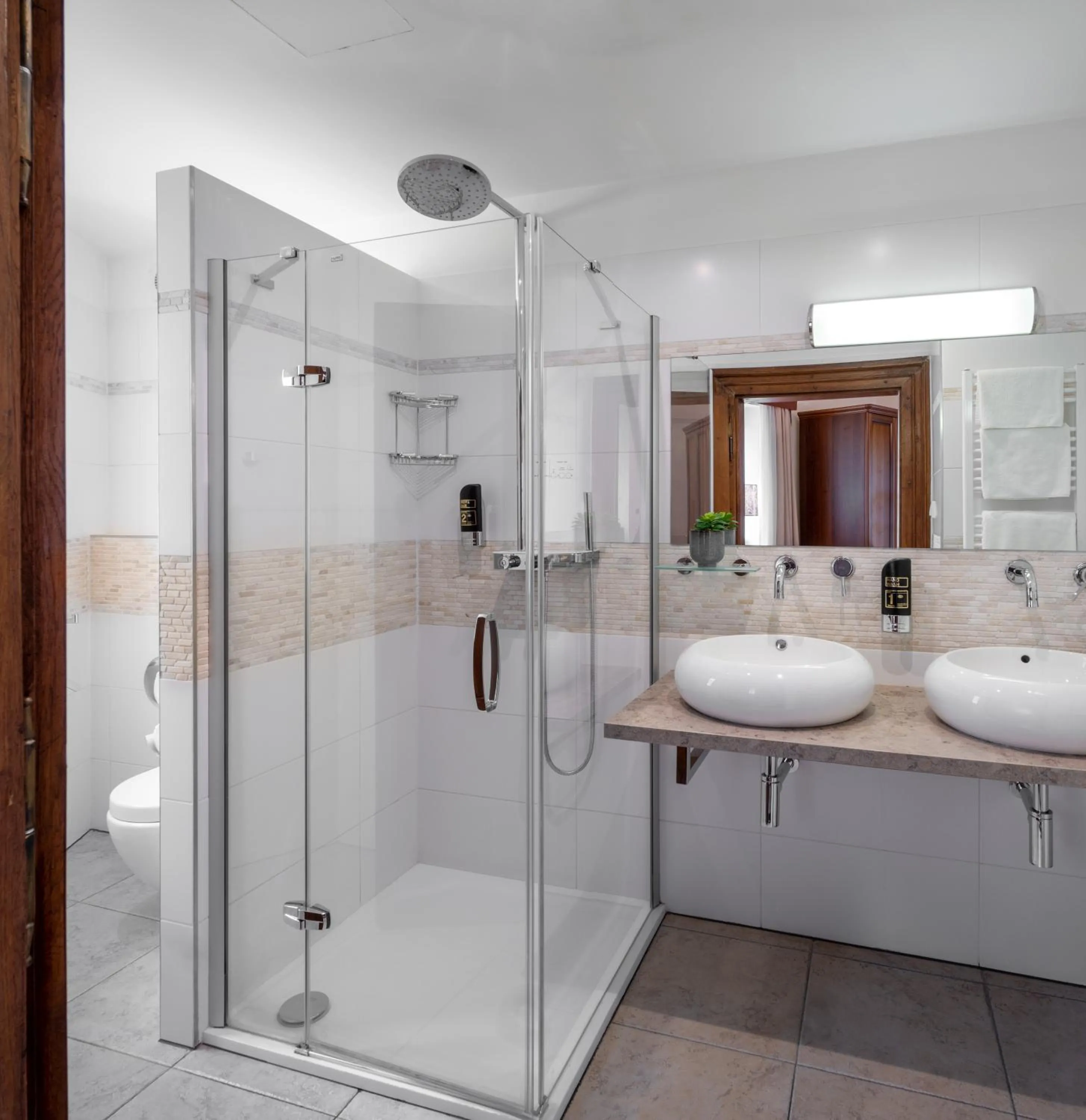 Bathroom in Aurus by Adrez