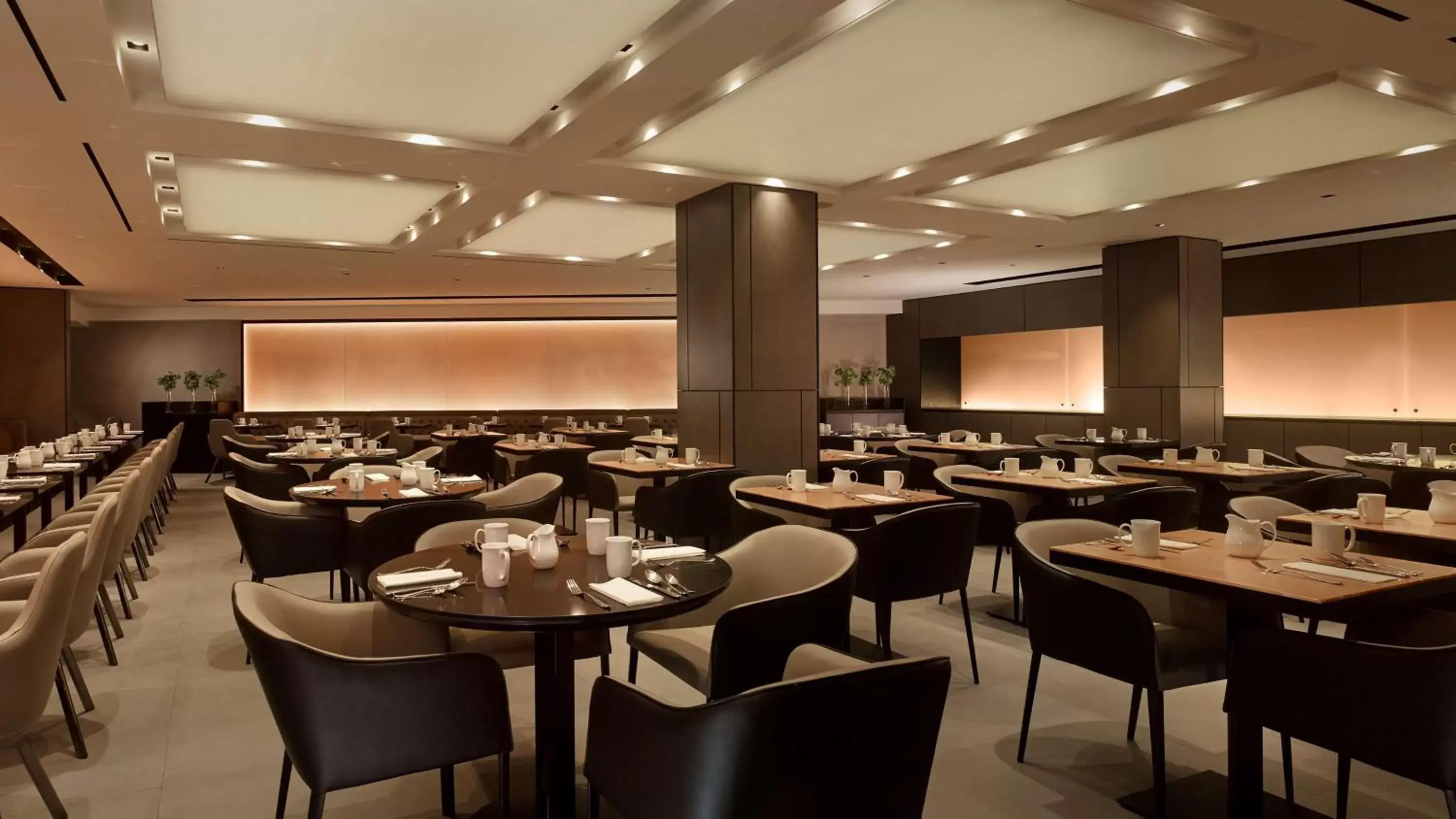 Restaurant/Places to Eat in Park Plaza London Riverbank
