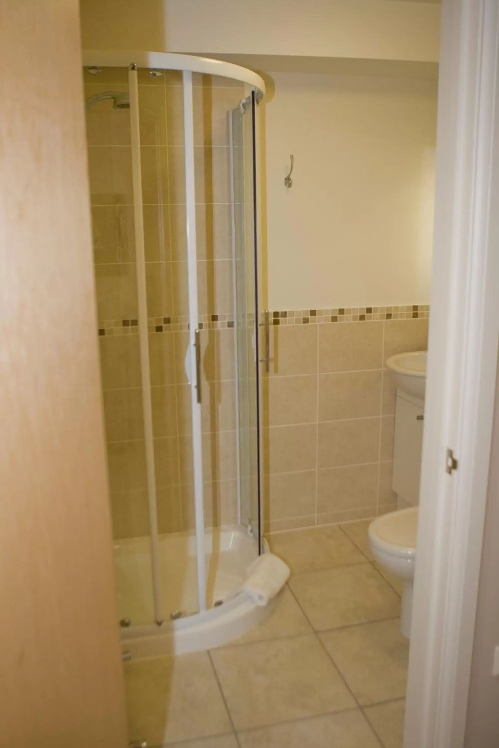 Shower, Bathroom in Royal Southern Yacht Club