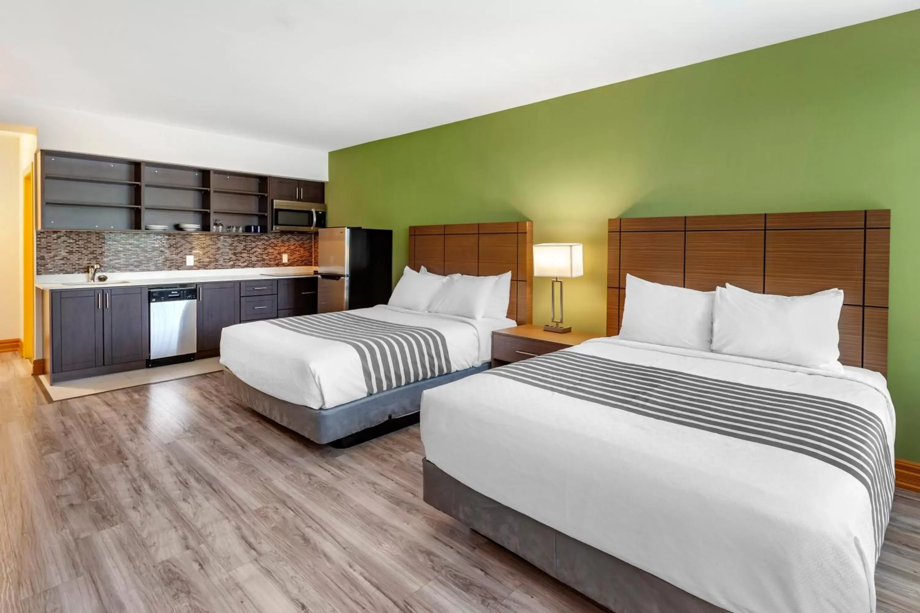 Bed in SureStay Plus Hotel by Best Western Kincardine