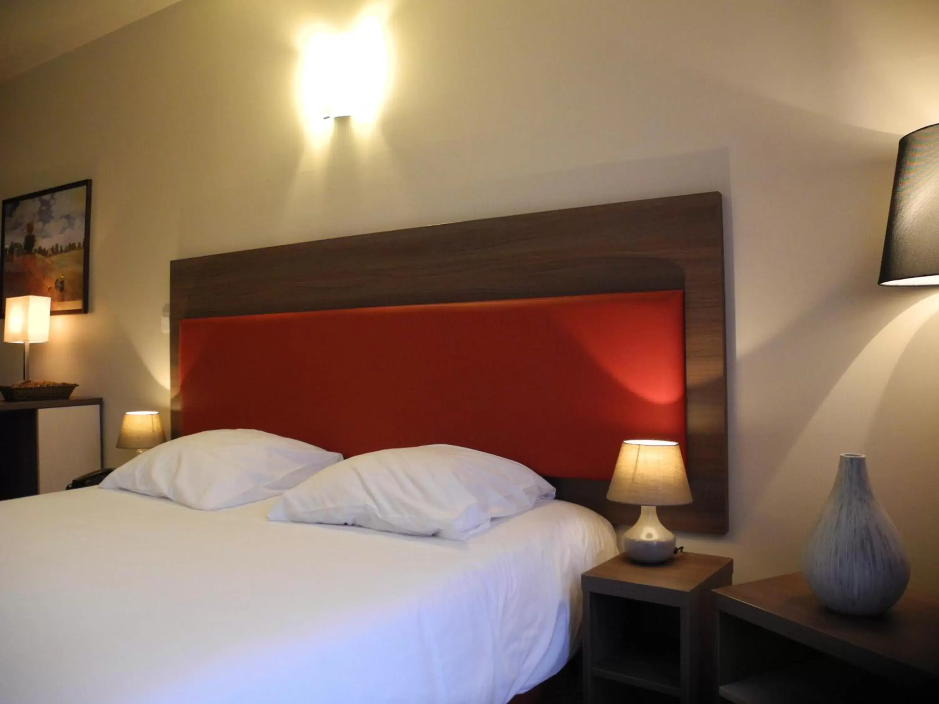 Bedroom, Bed in Villa Val Senart 1ere Avenue