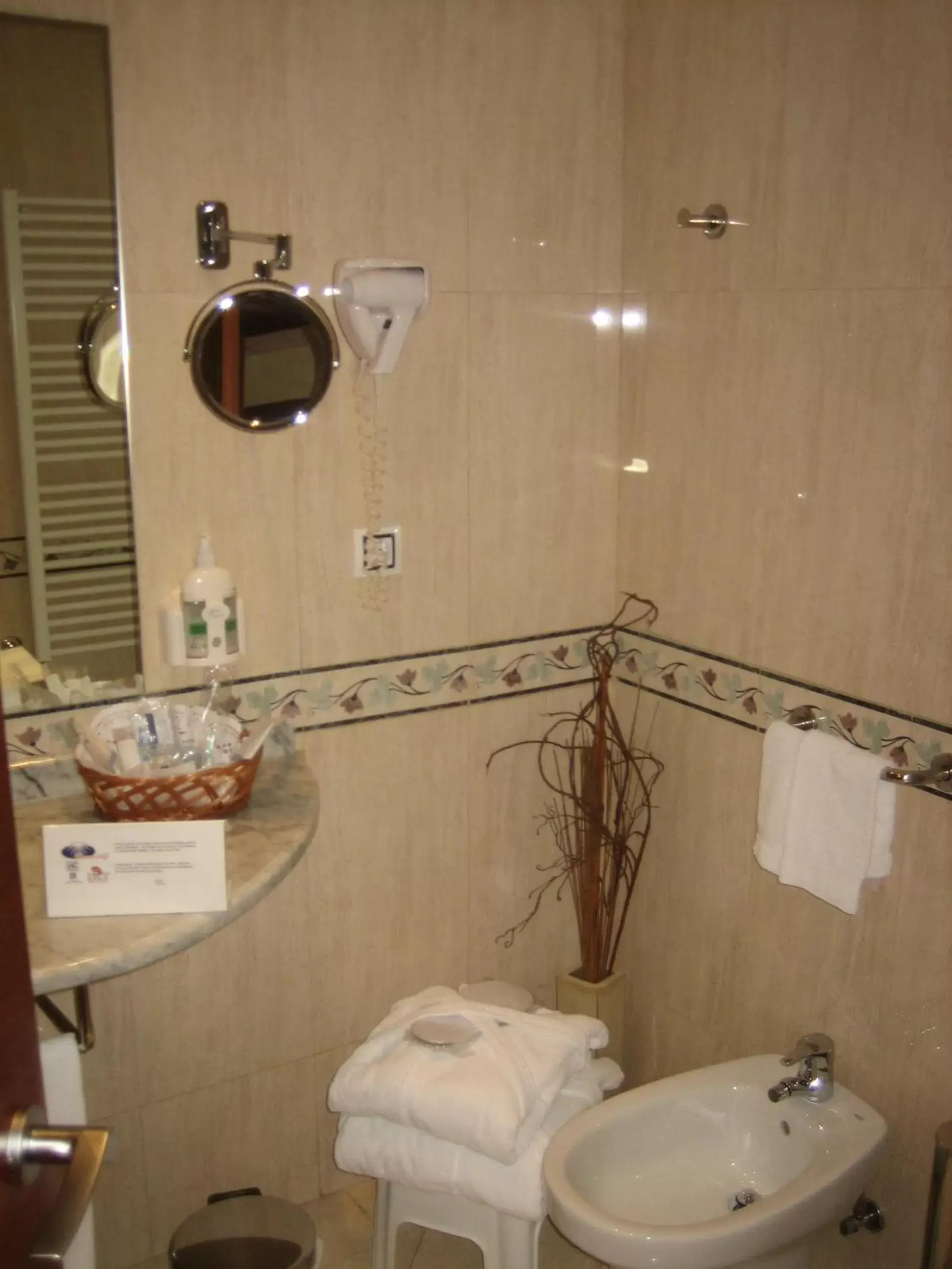 Bathroom in Hotel Santiago
