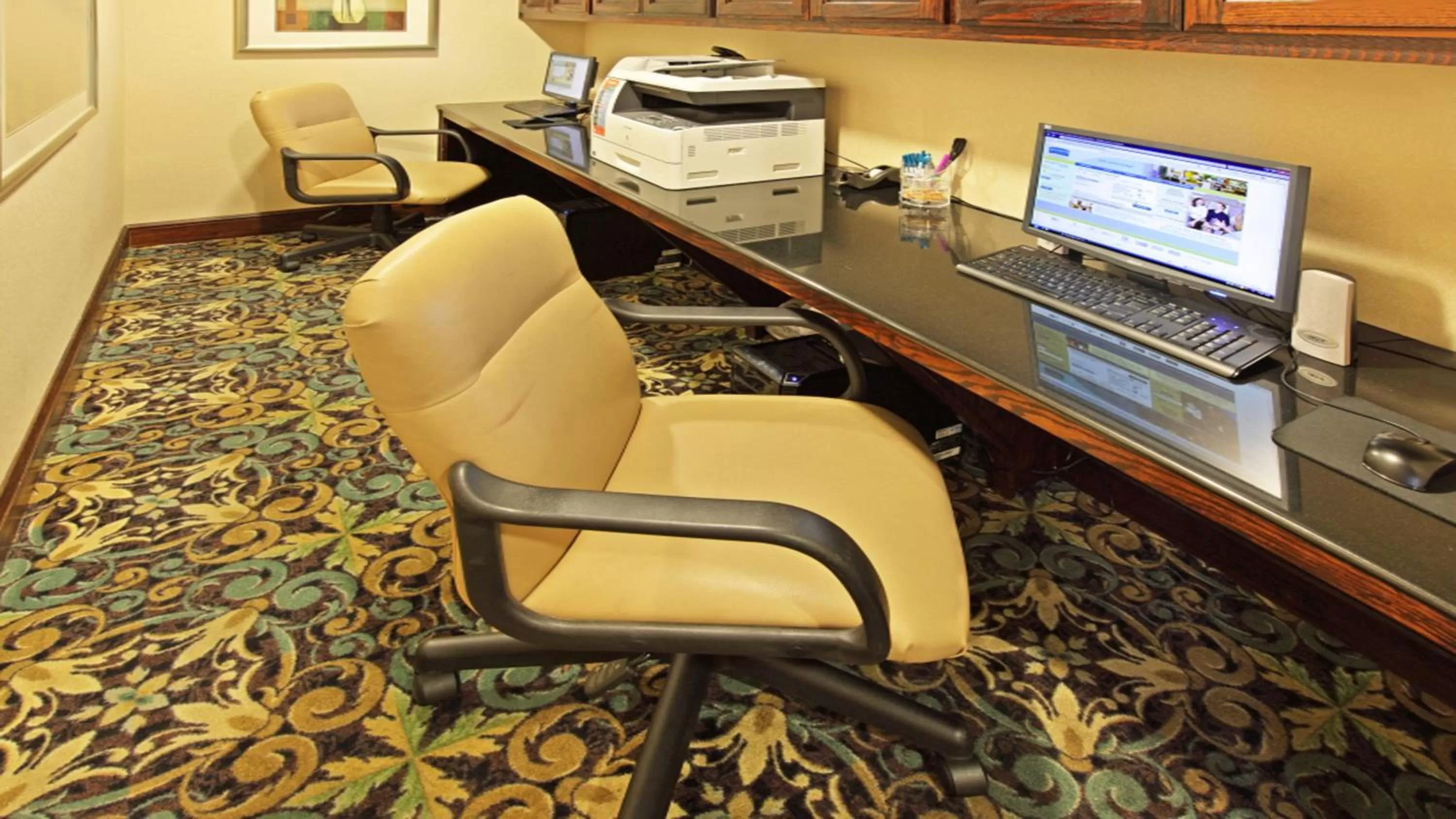 Business facilities in Staybridge Suites Hot Springs by IHG