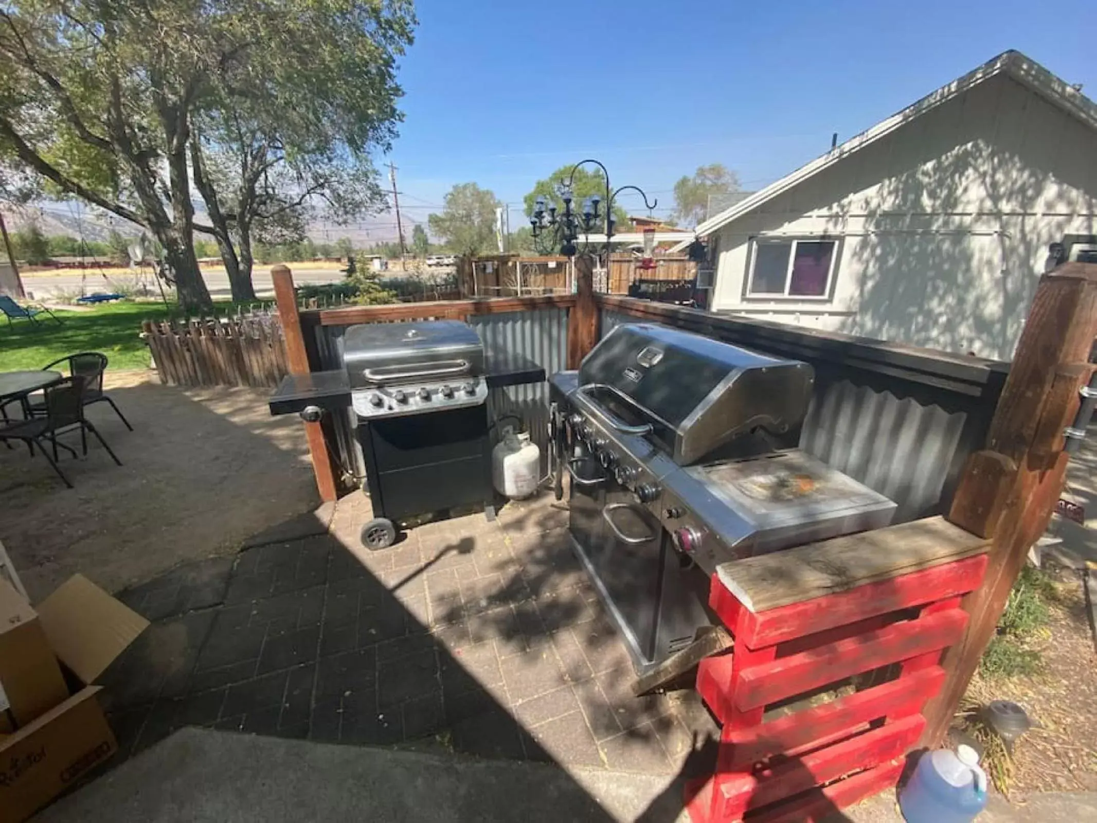 BBQ facilities in The Historic West Walker Motel