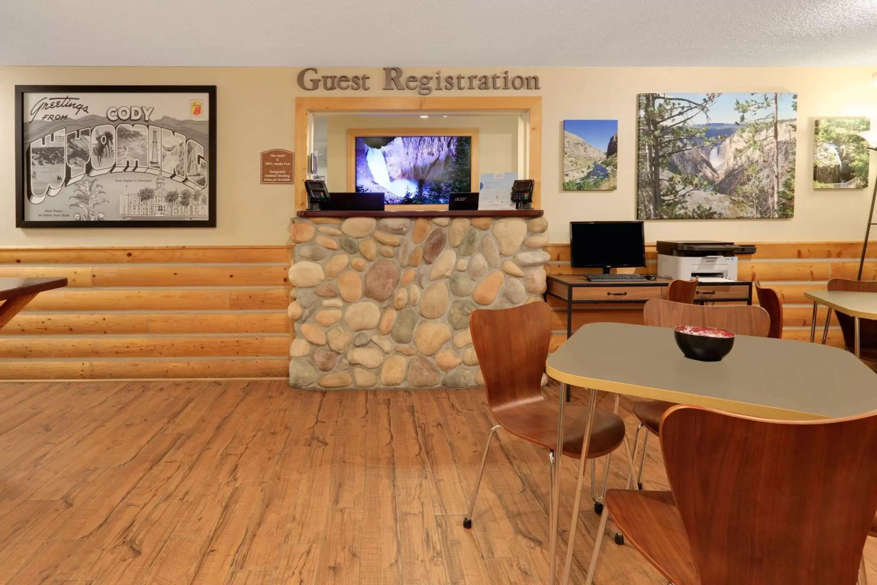 Lobby or reception in Super 8 by Wyndham Cody Lobby or reception in Super 8 by Wyndham Cody
