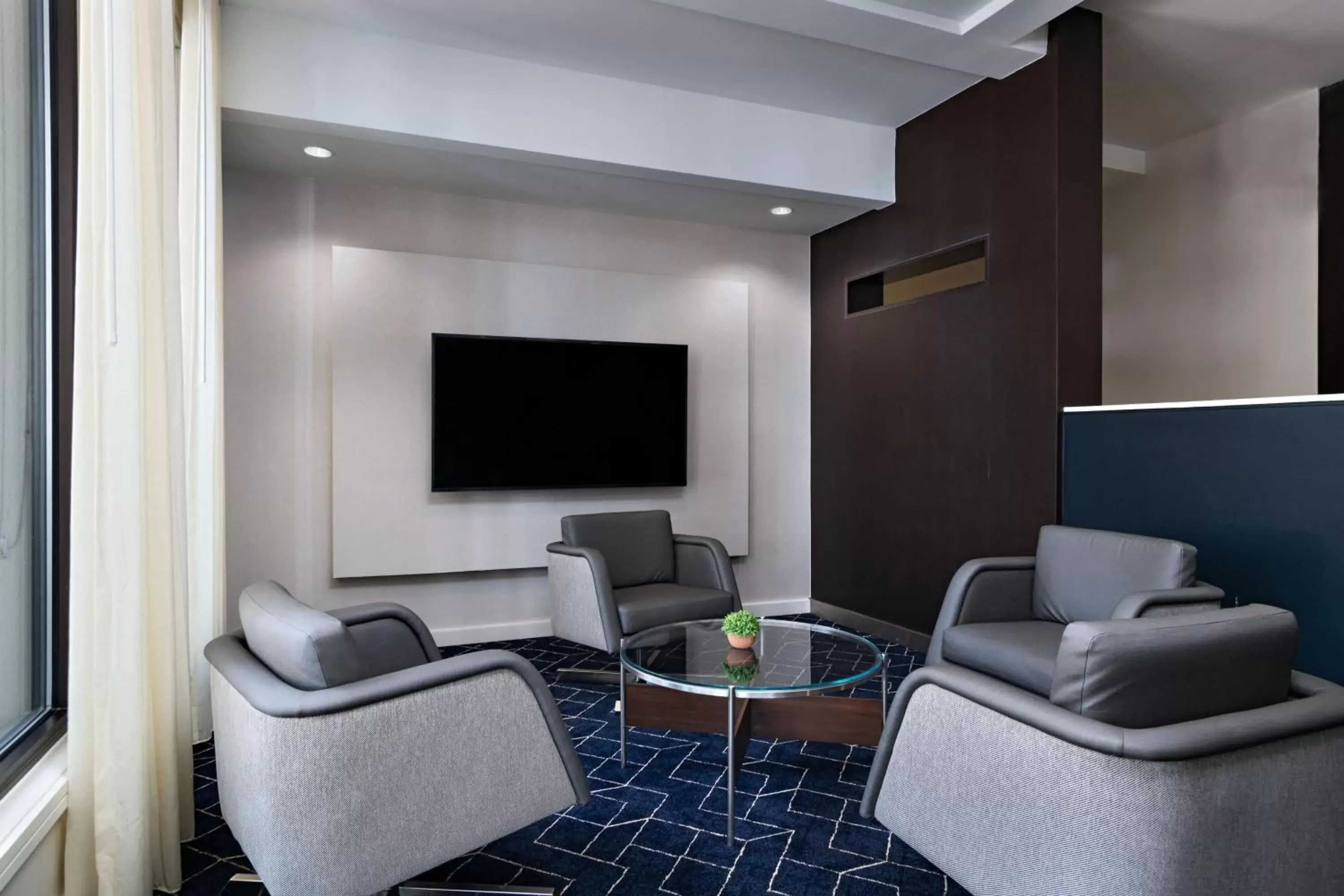 Lobby or reception, Seating Area in Courtyard by Marriott San Antonio Downtown