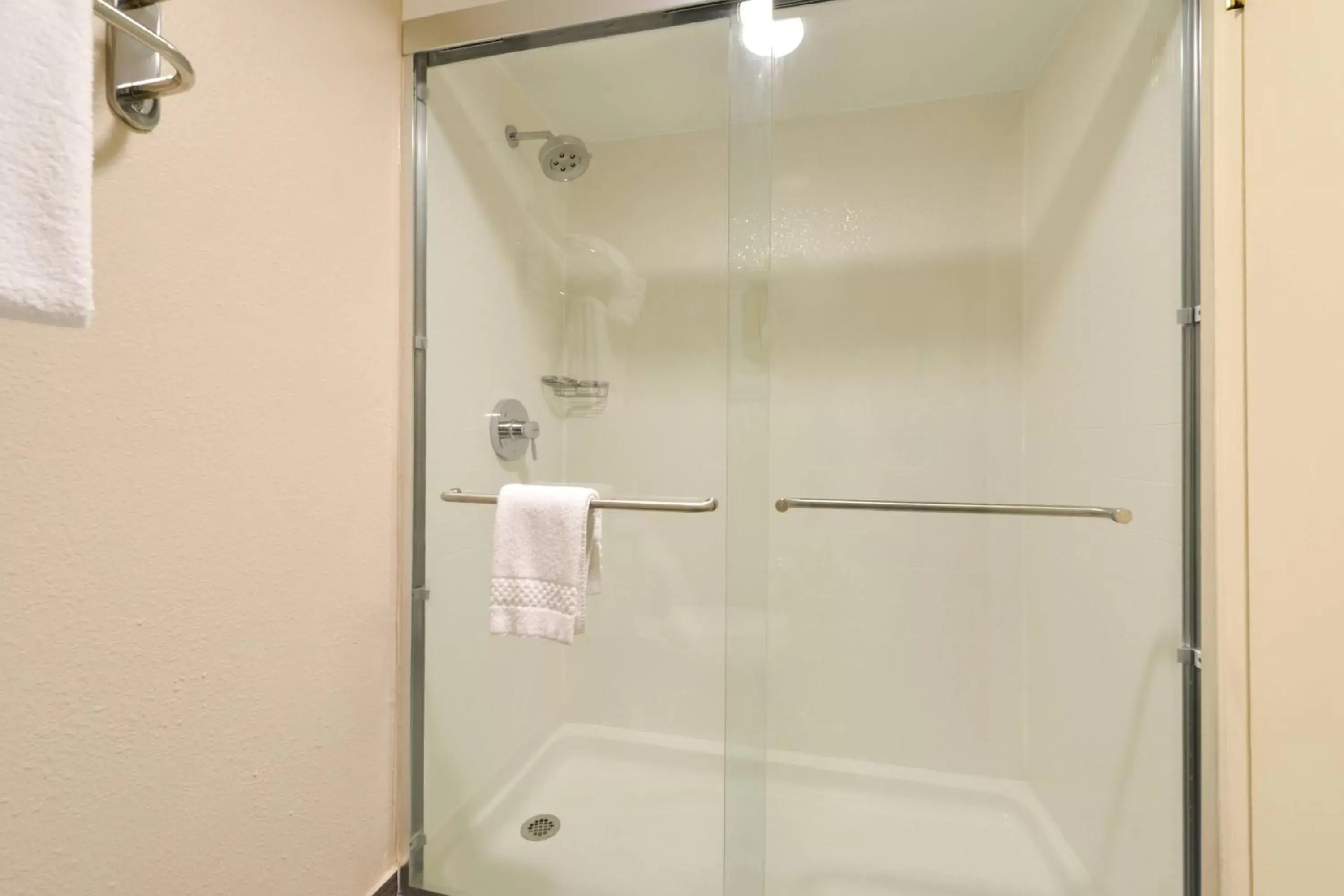 Bathroom in Fairfield Inn & Suites Hattiesburg / University