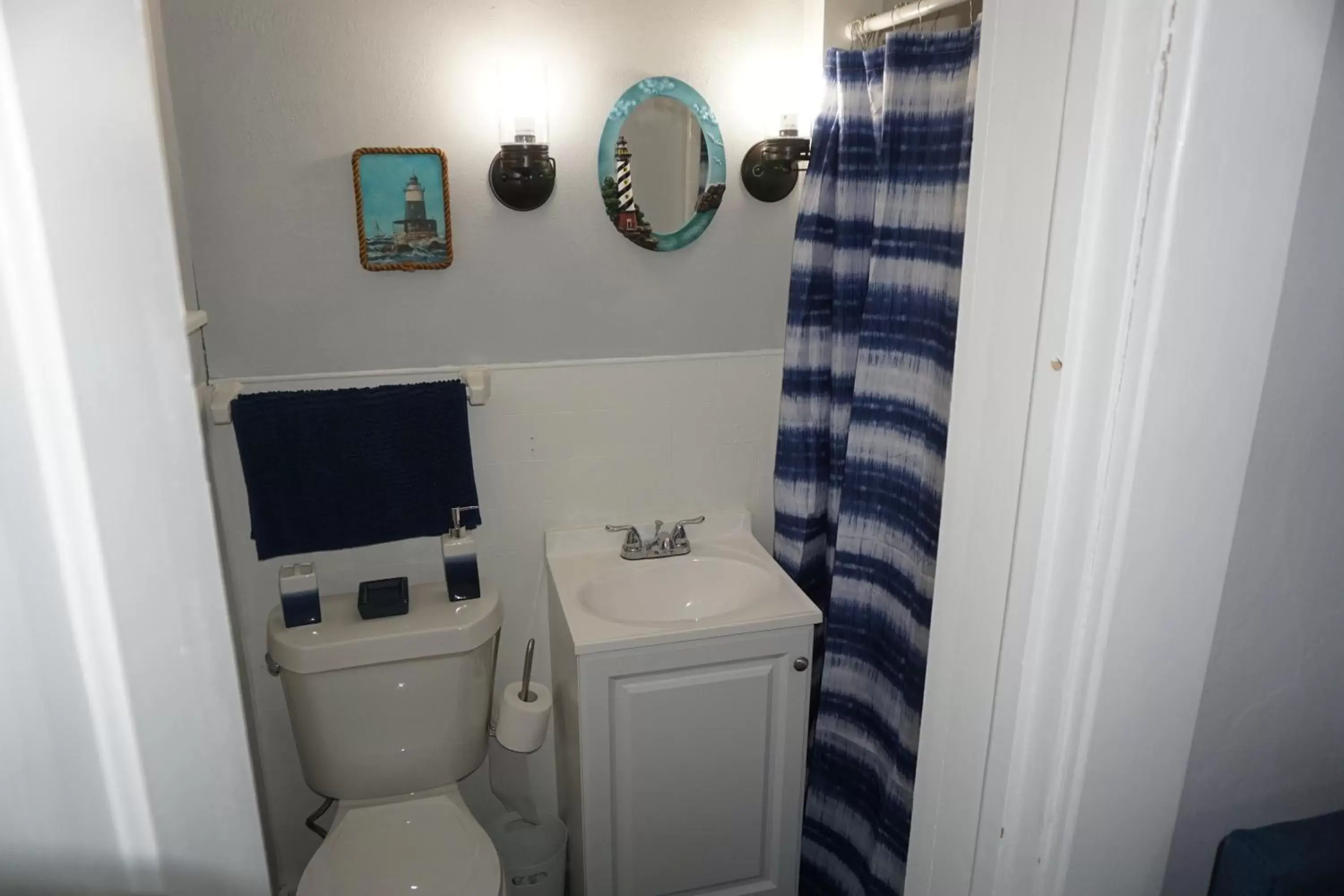 Bathroom in Charlevoix House - The Northside