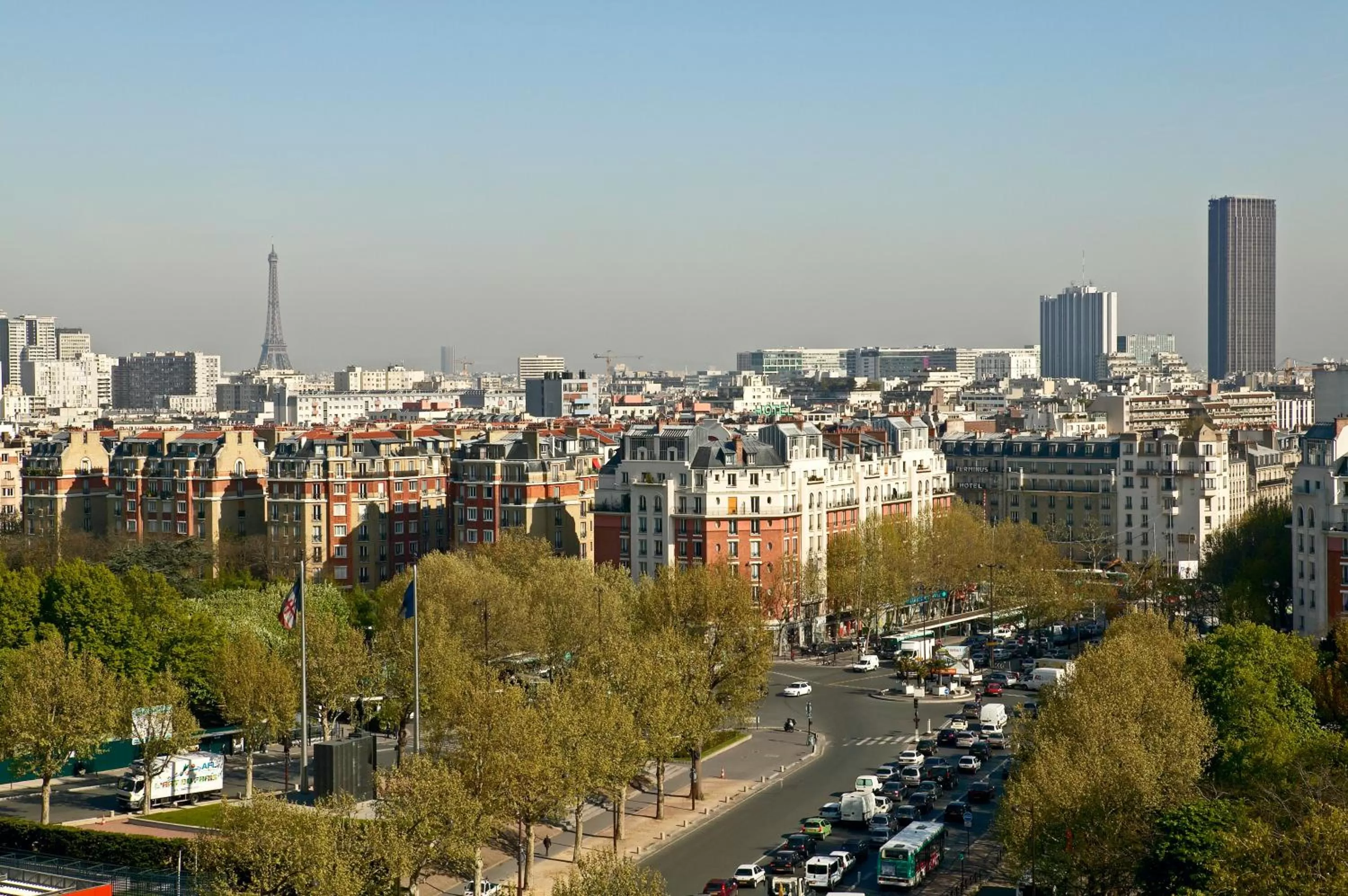 Area and facilities in Novotel Paris 17