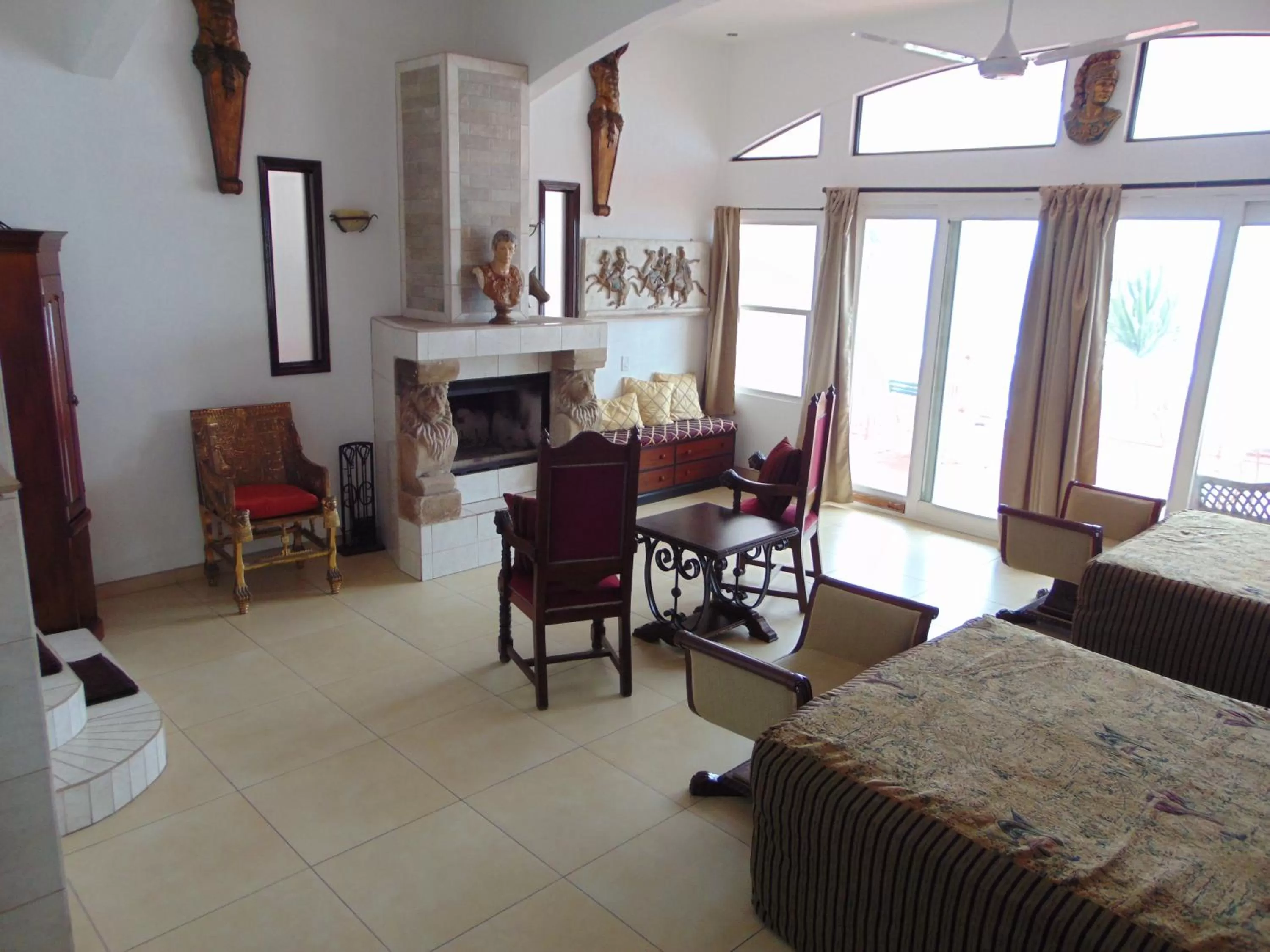 Photo of the whole room in Poco Cielo Hotel