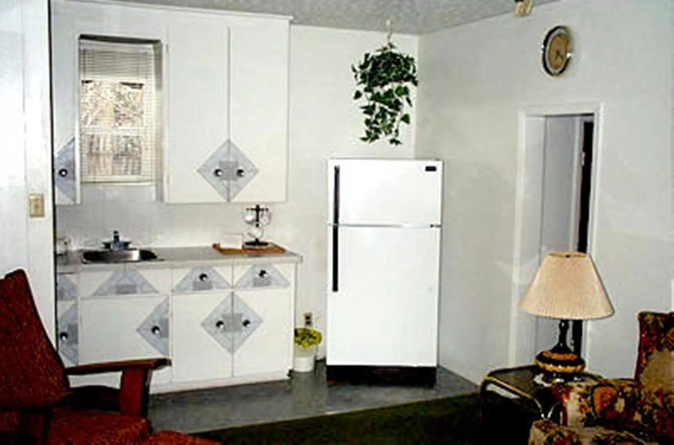 Kitchen or kitchenette, Kitchen/Kitchenette in Johnstown Motel